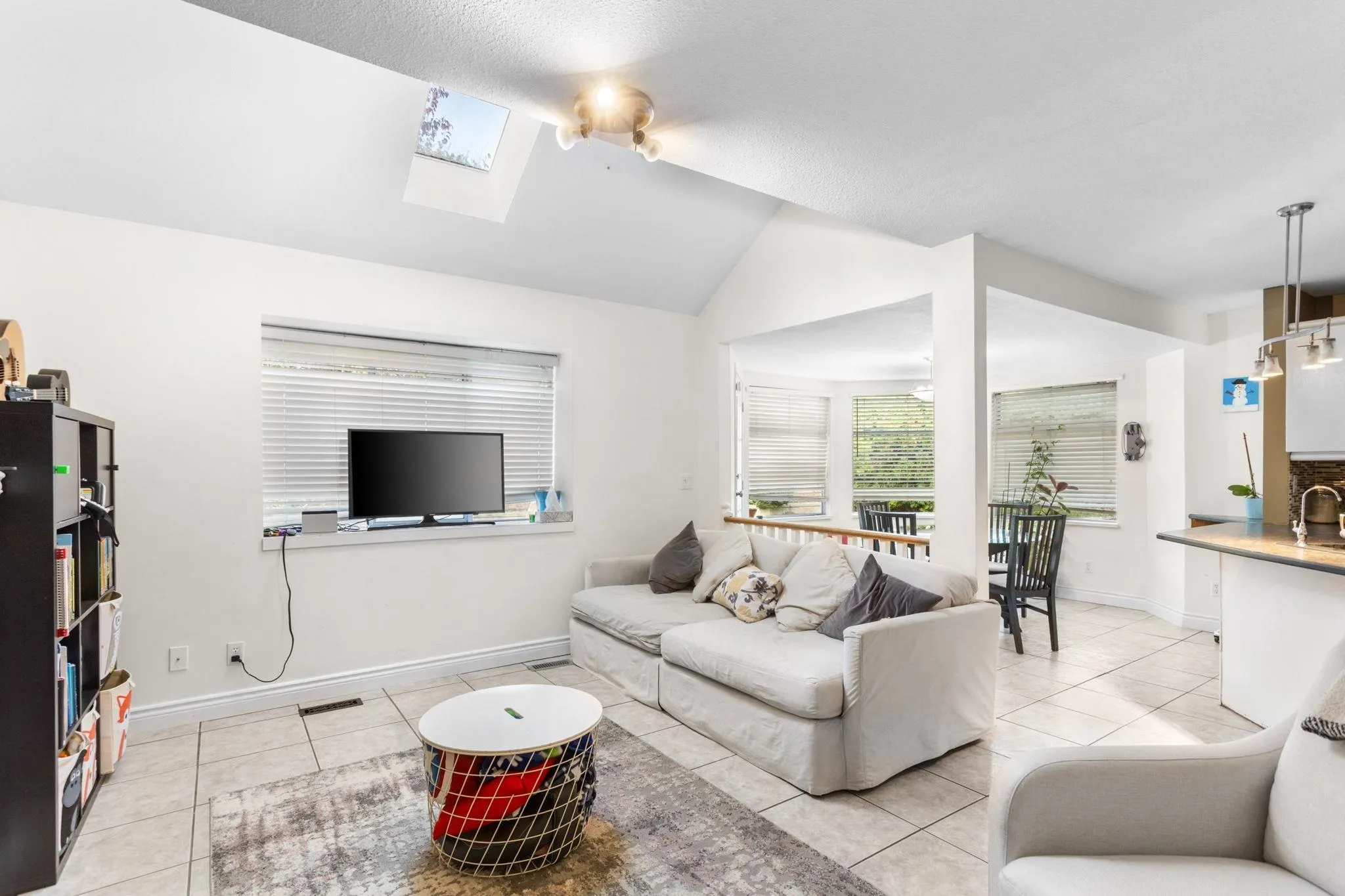 1147 Earls Court