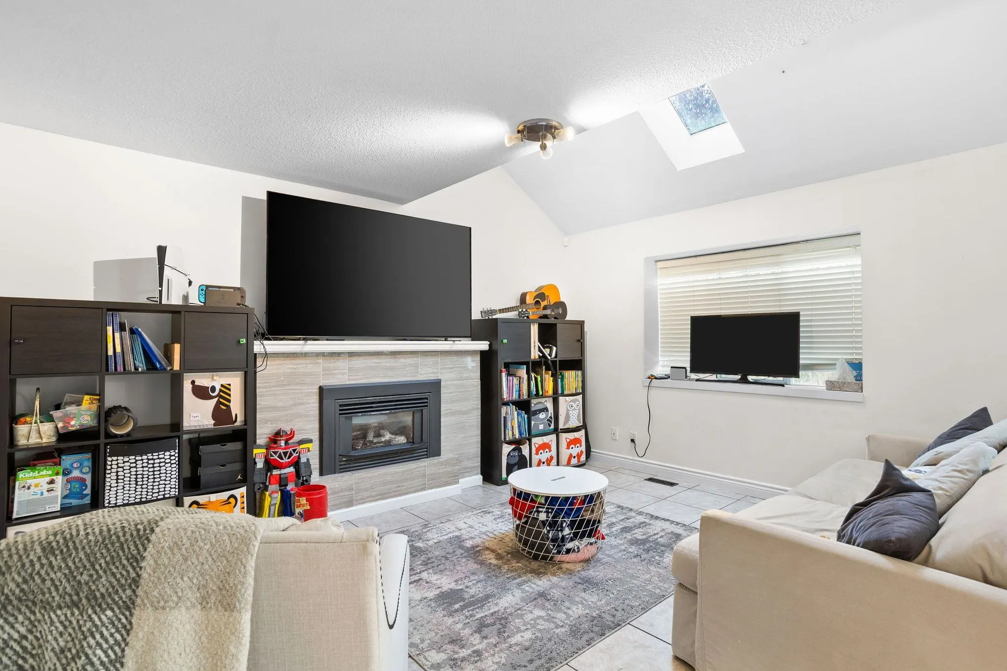 1147 Earls Court