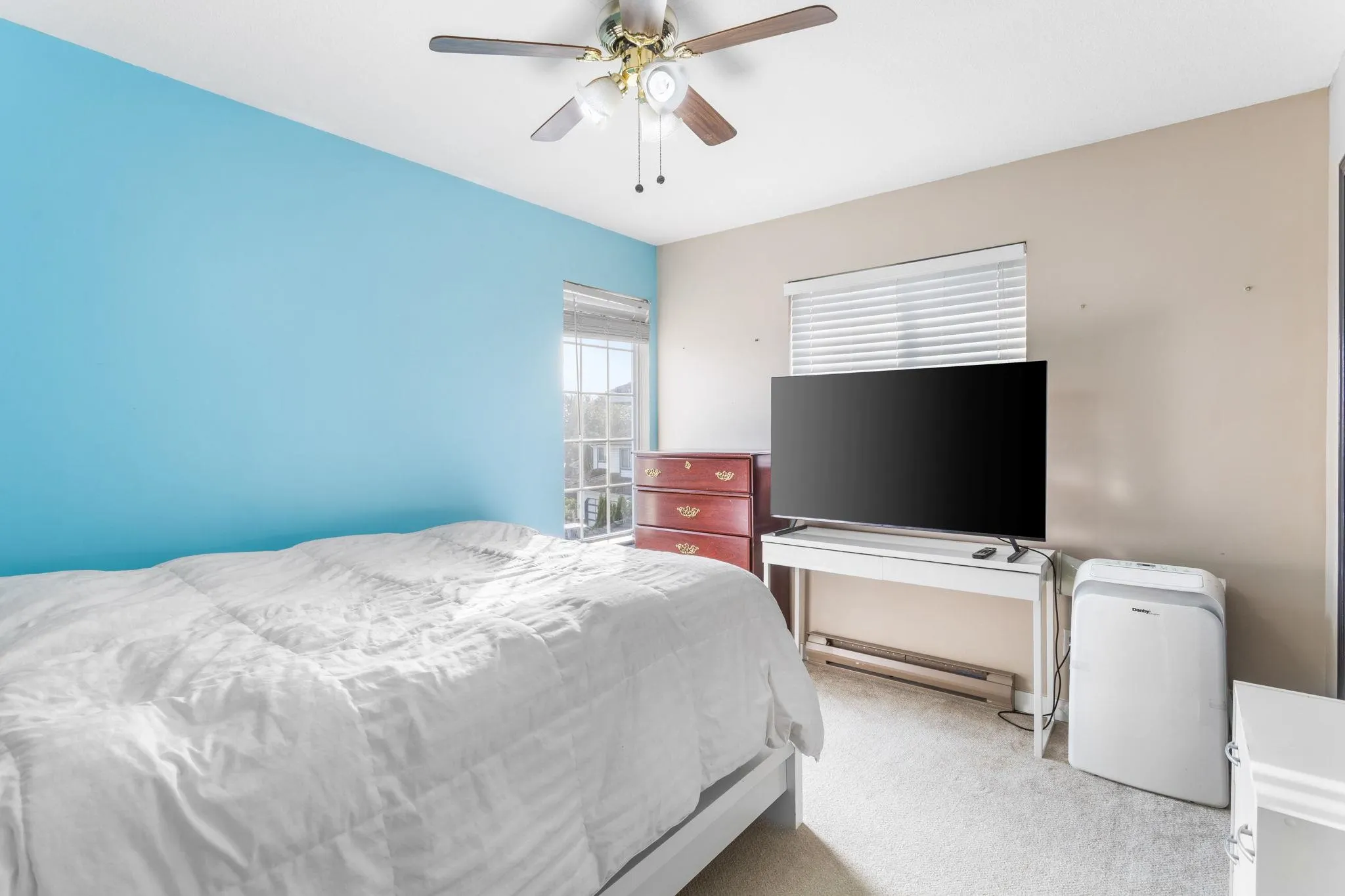1147 Earls Court