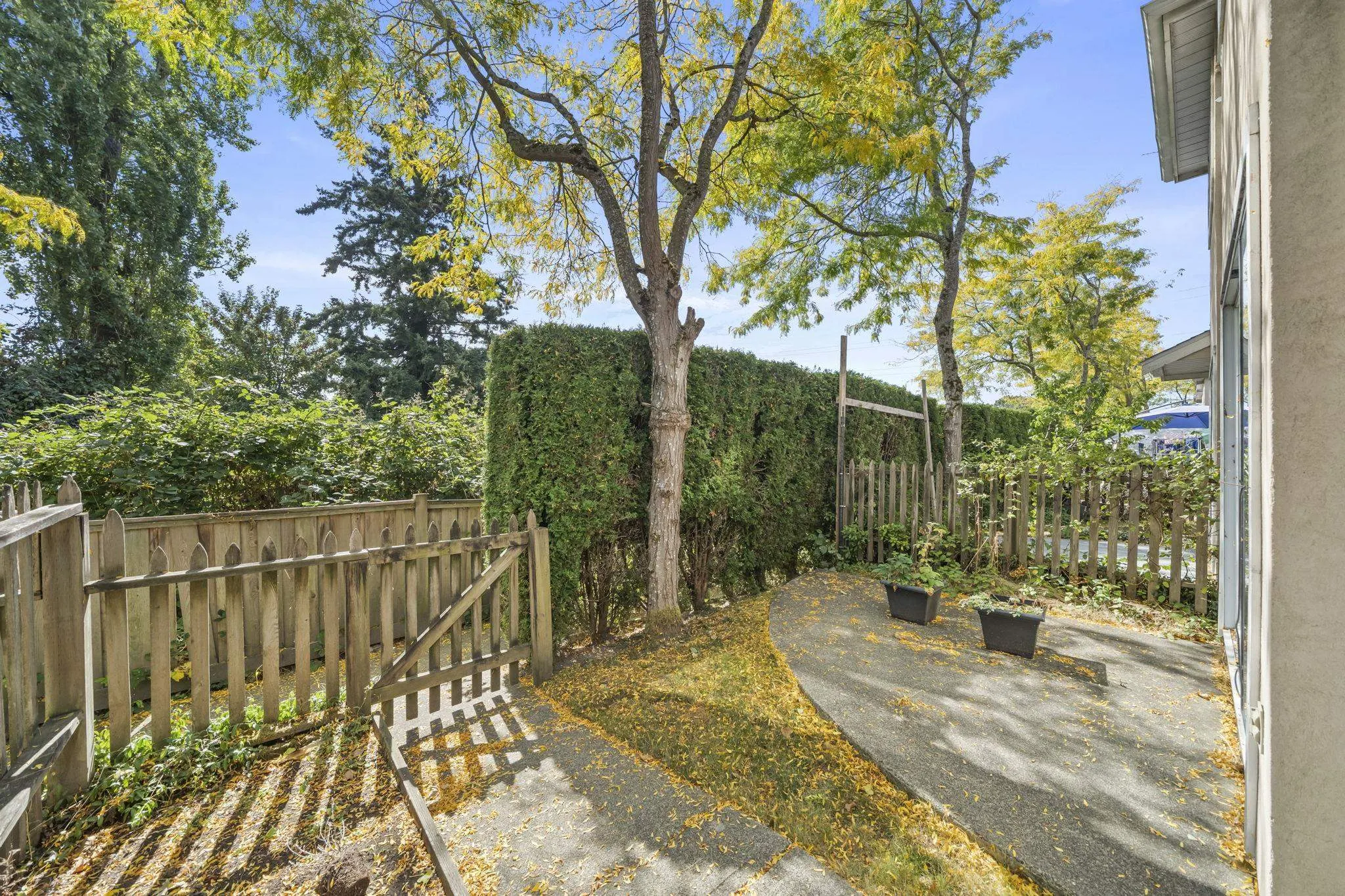 2211 No. 4 Road #112