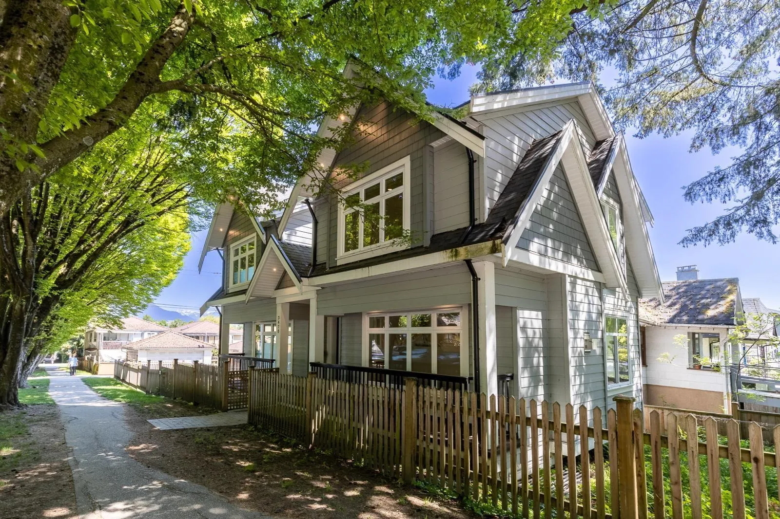 3470 Prince Edward Street