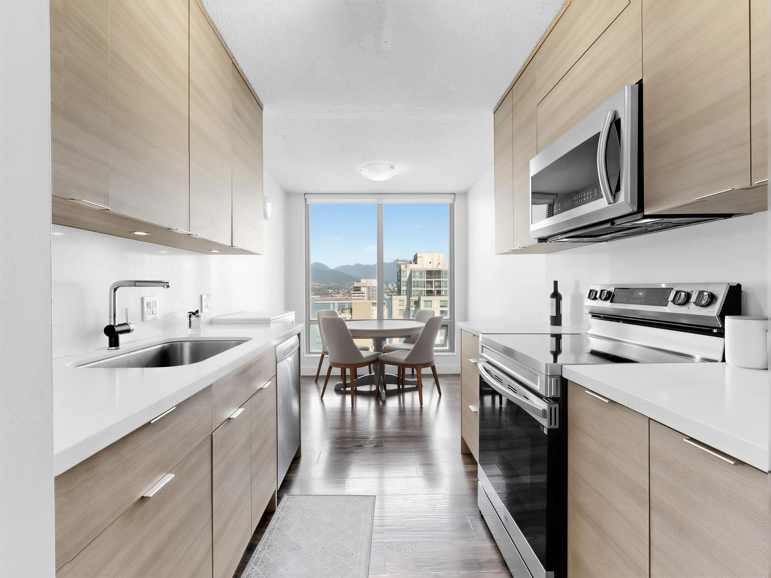 1288 W Georgia Street #2902