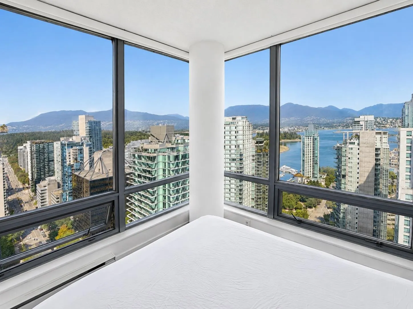 1288 W Georgia Street #2902
