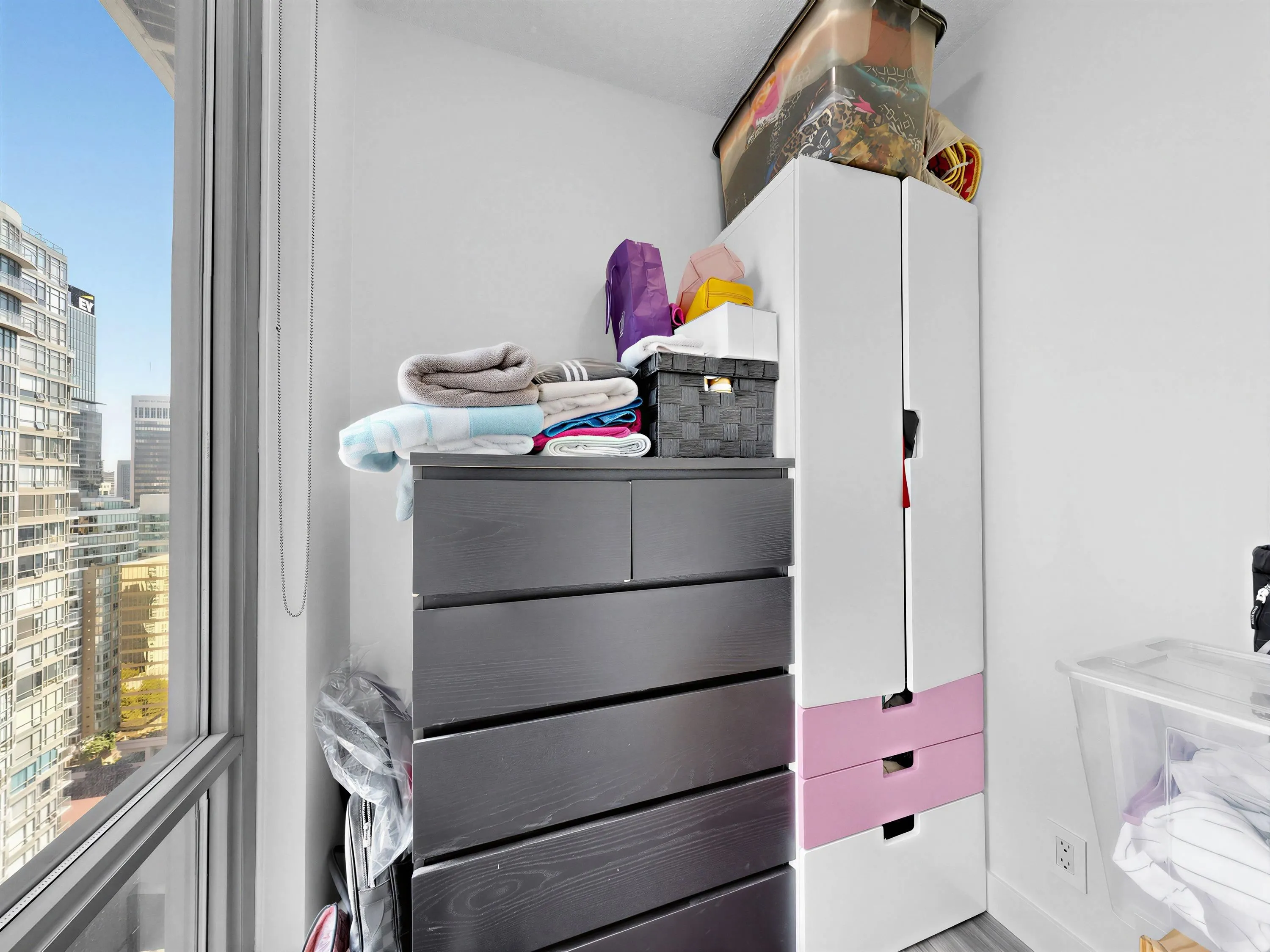 1288 W Georgia Street #2902