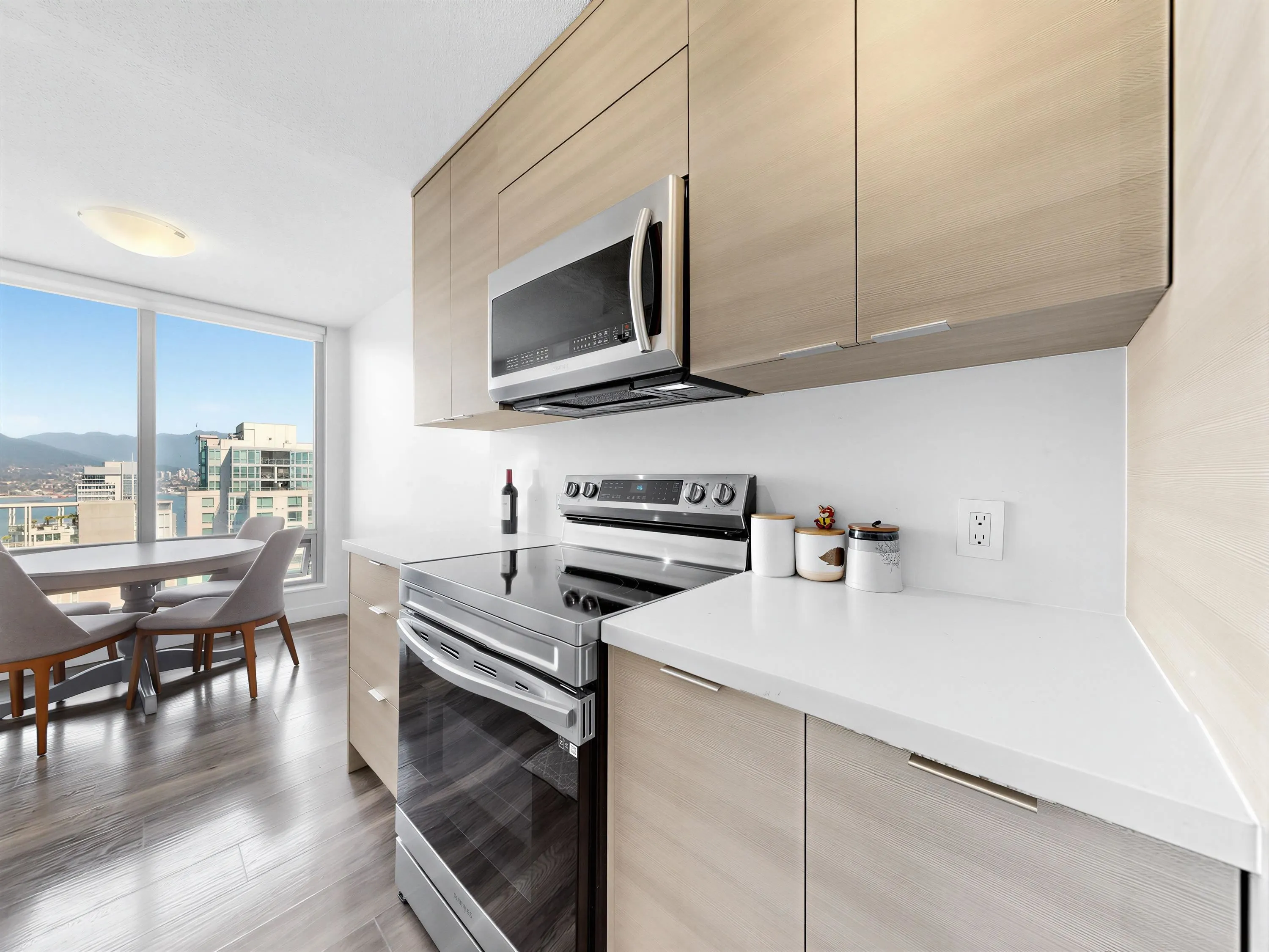1288 W Georgia Street #2902