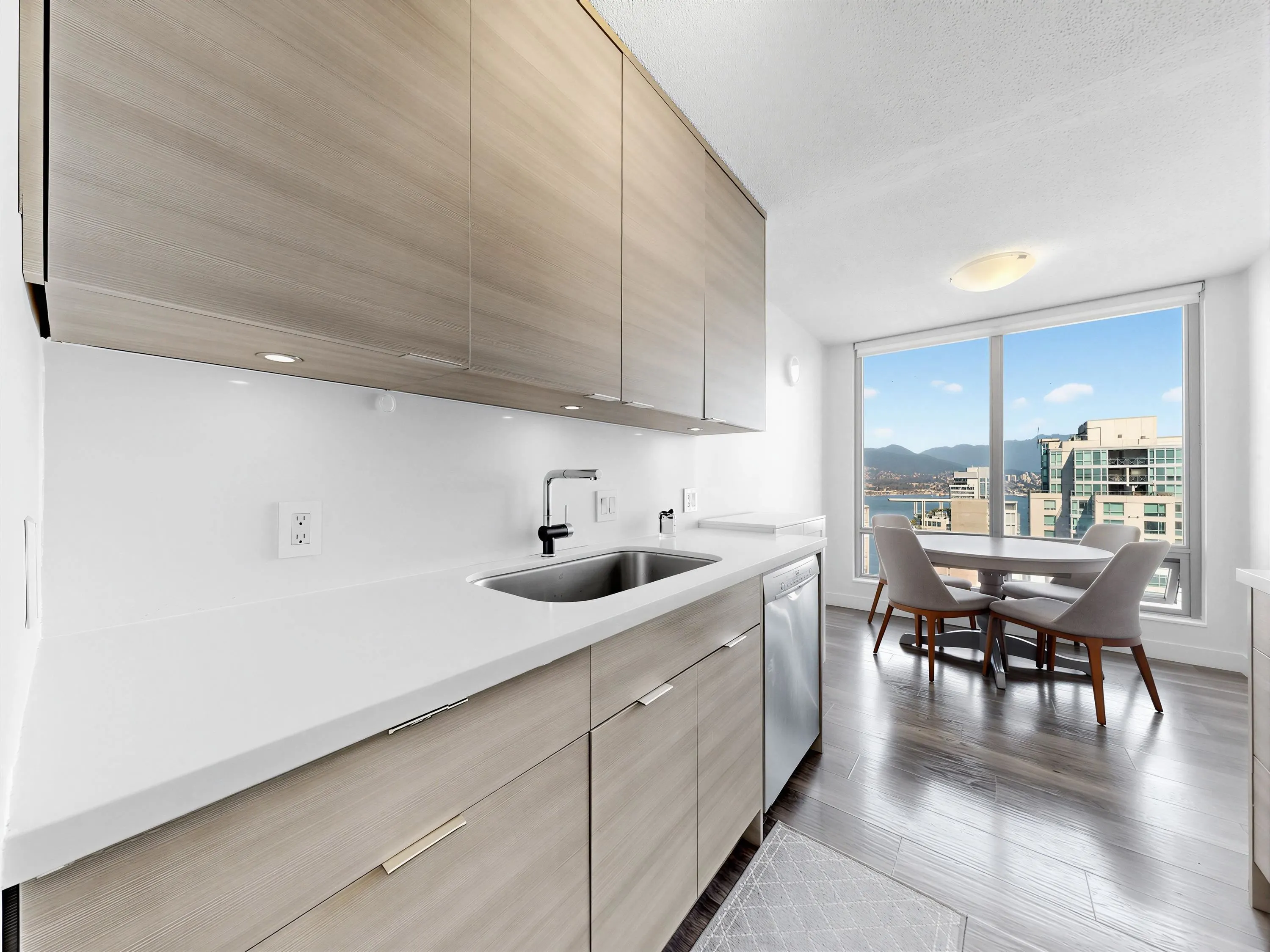 1288 W Georgia Street #2902