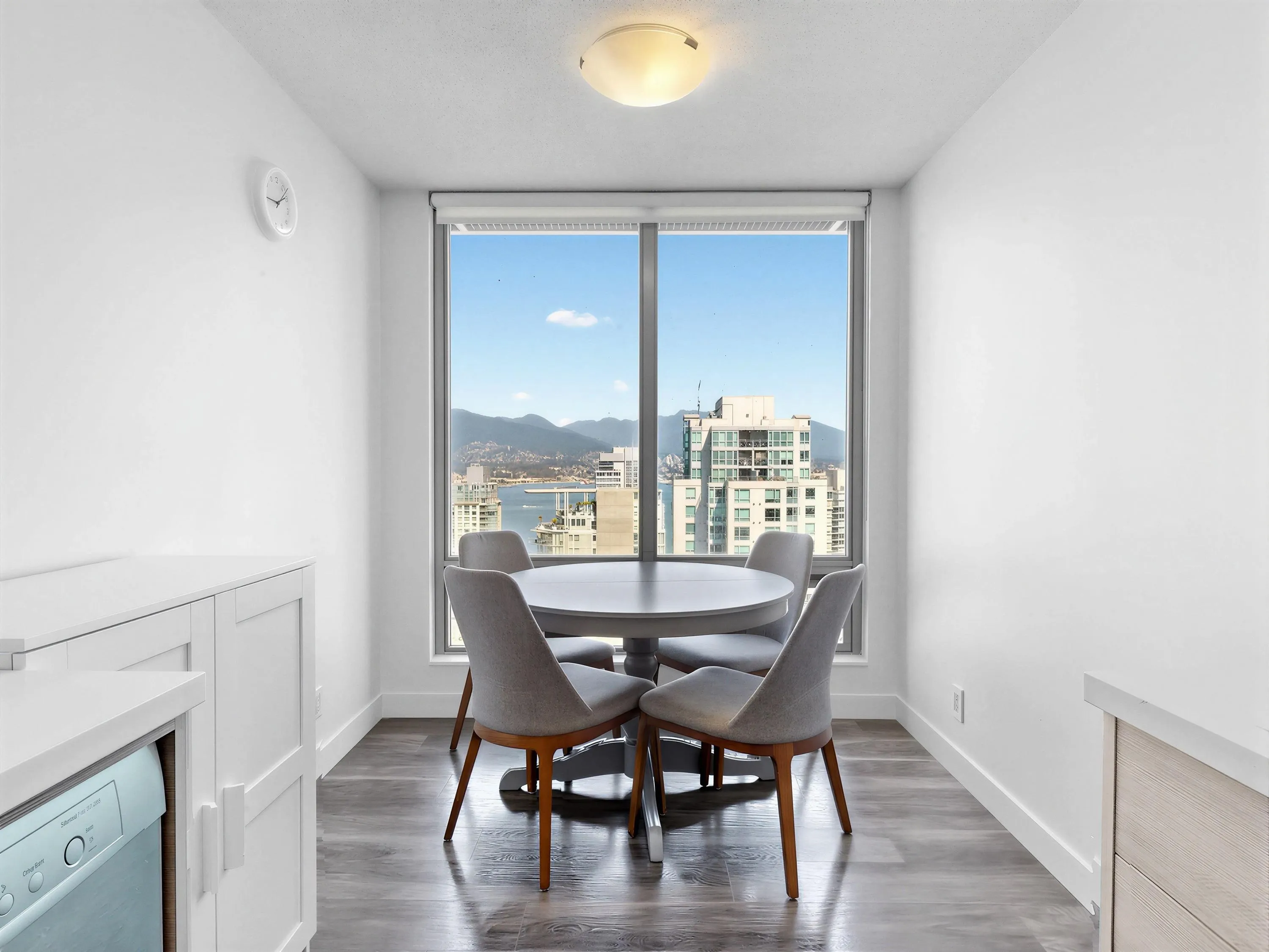 1288 W Georgia Street #2902