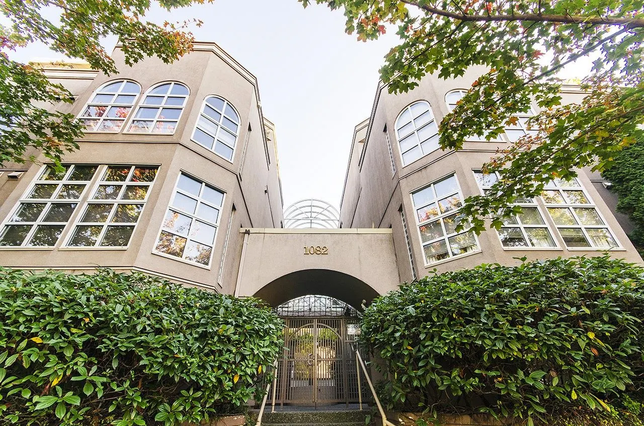 1082 W 8th Avenue #212