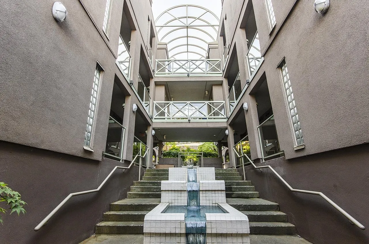 1082 W 8th Avenue #212
