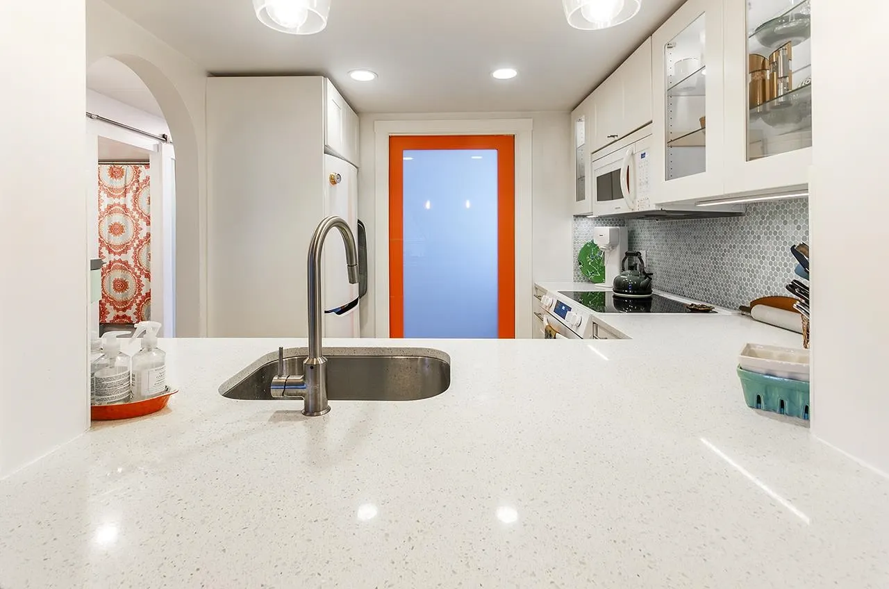 1082 W 8th Avenue #212