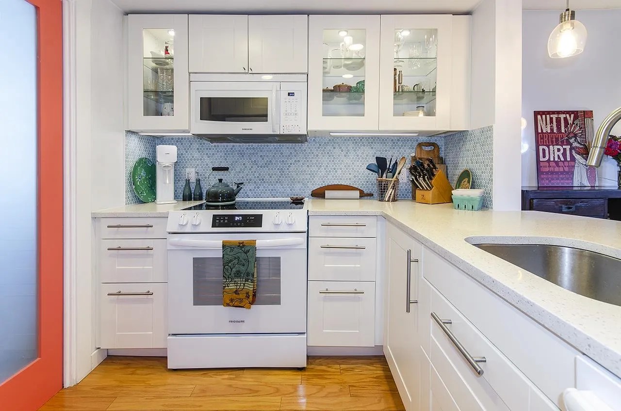 1082 W 8th Avenue #212