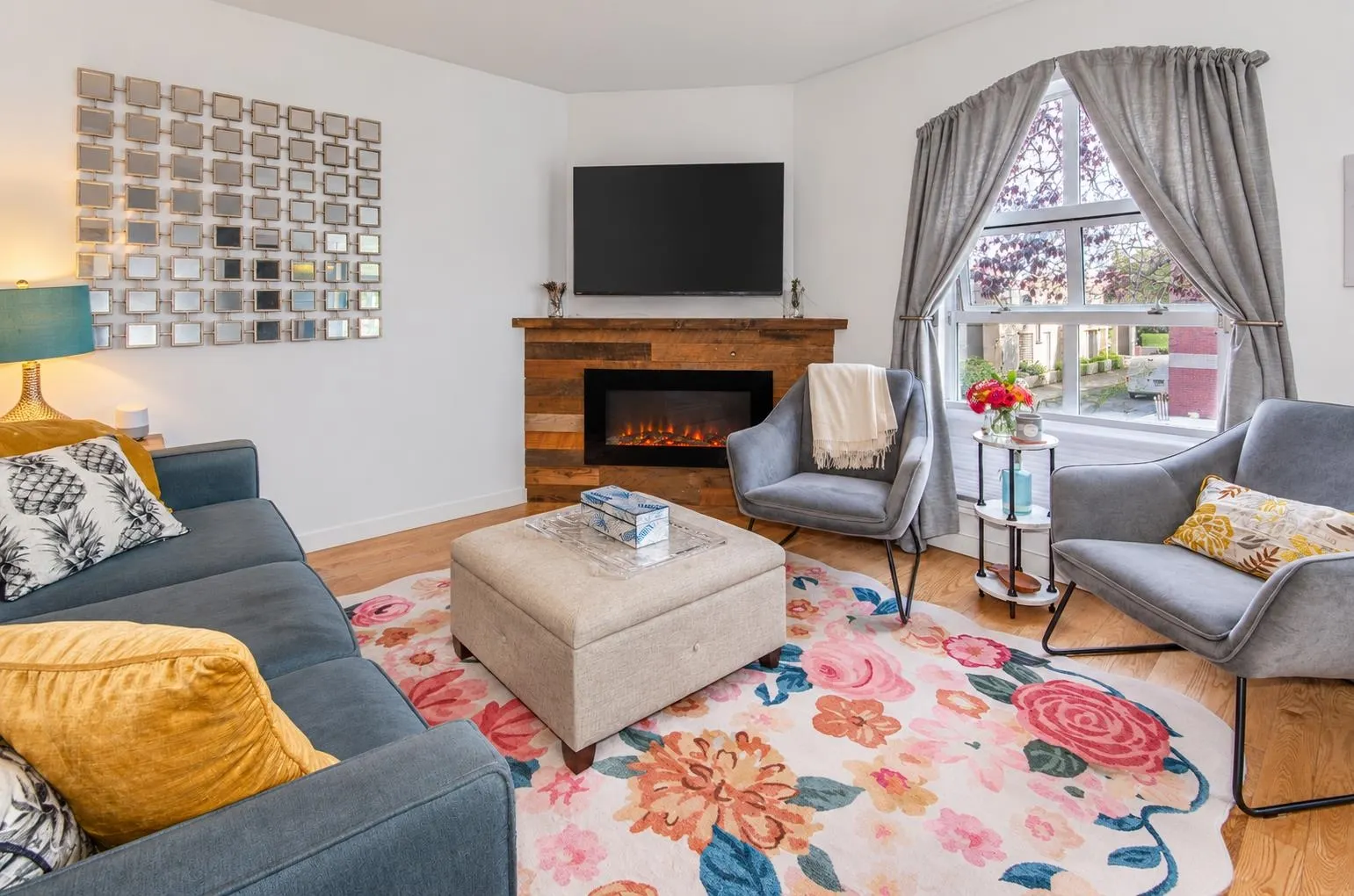 1082 W 8th Avenue #212