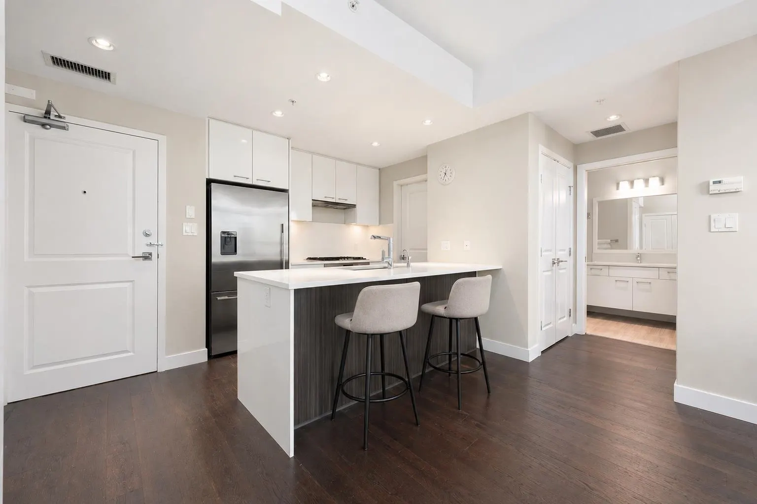 6383 Cambie Street #205