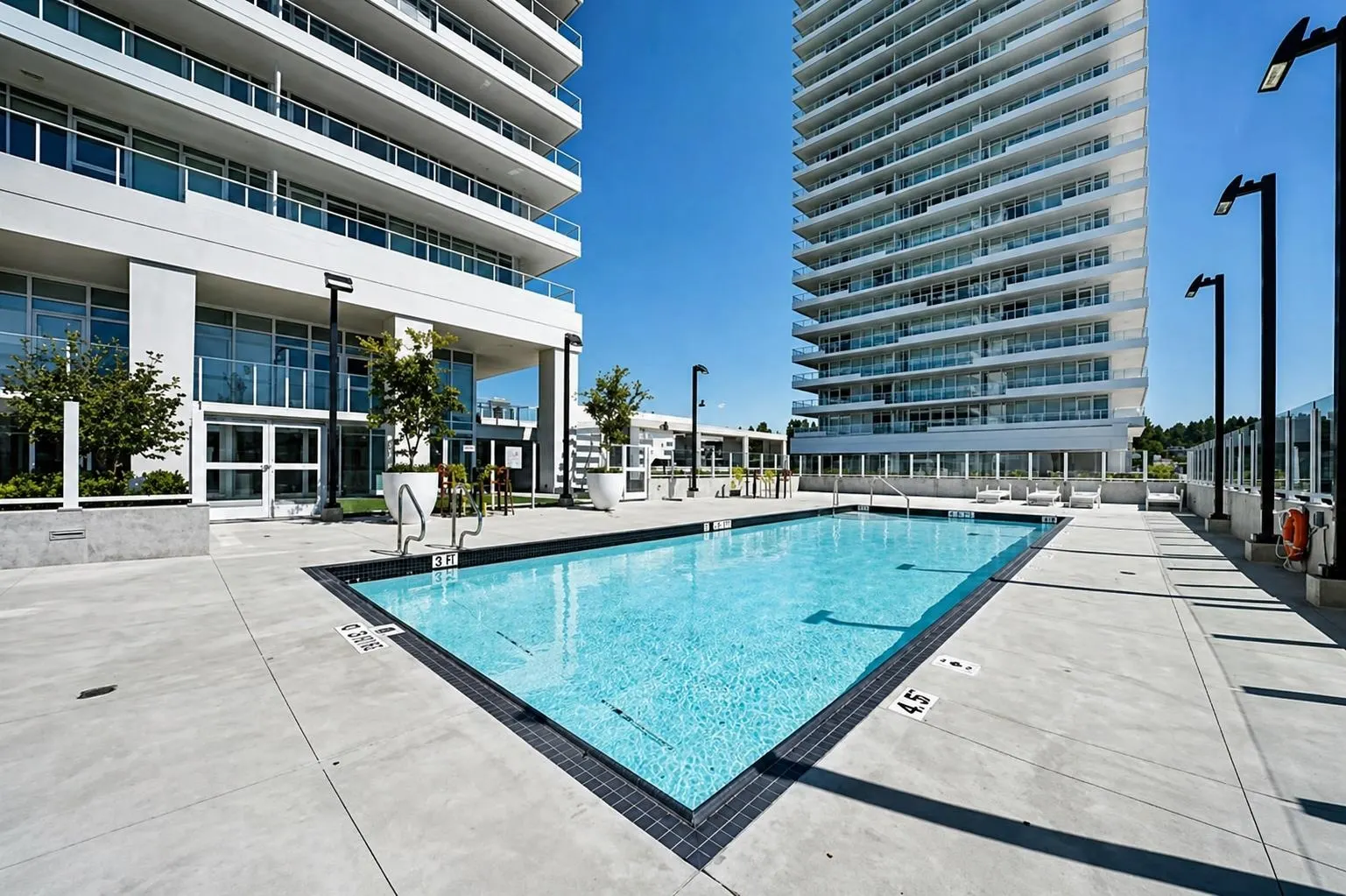 657 Whiting Way #3601