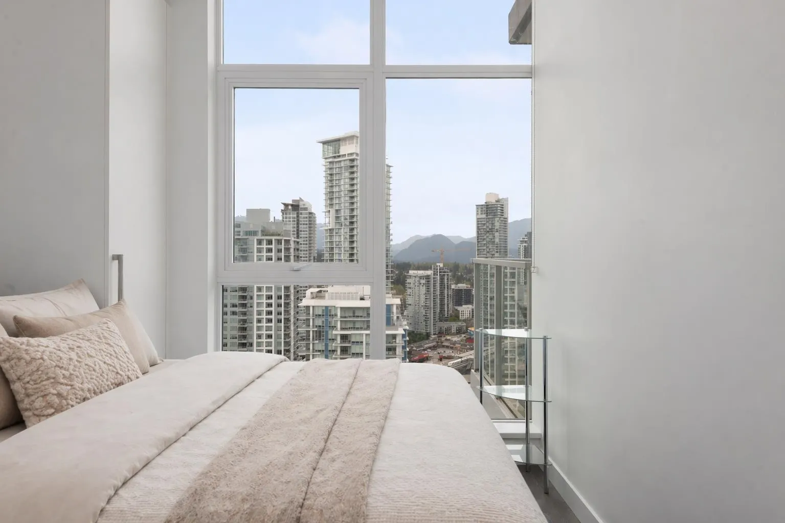 657 Whiting Way #3601