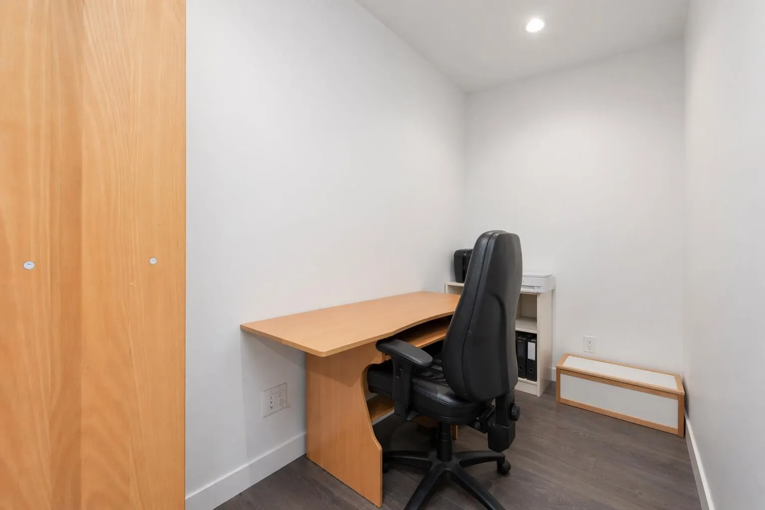 657 Whiting Way #3601