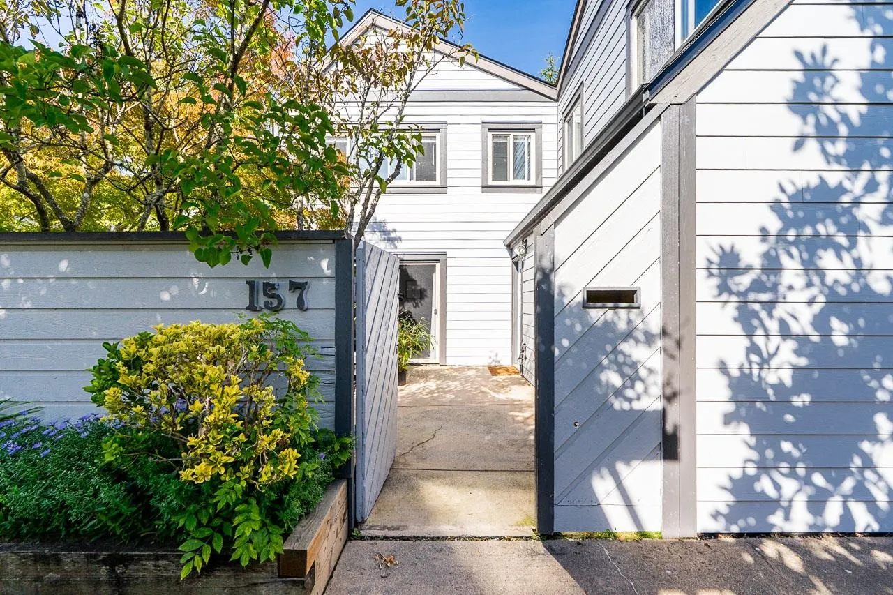 5421 10 Avenue #157