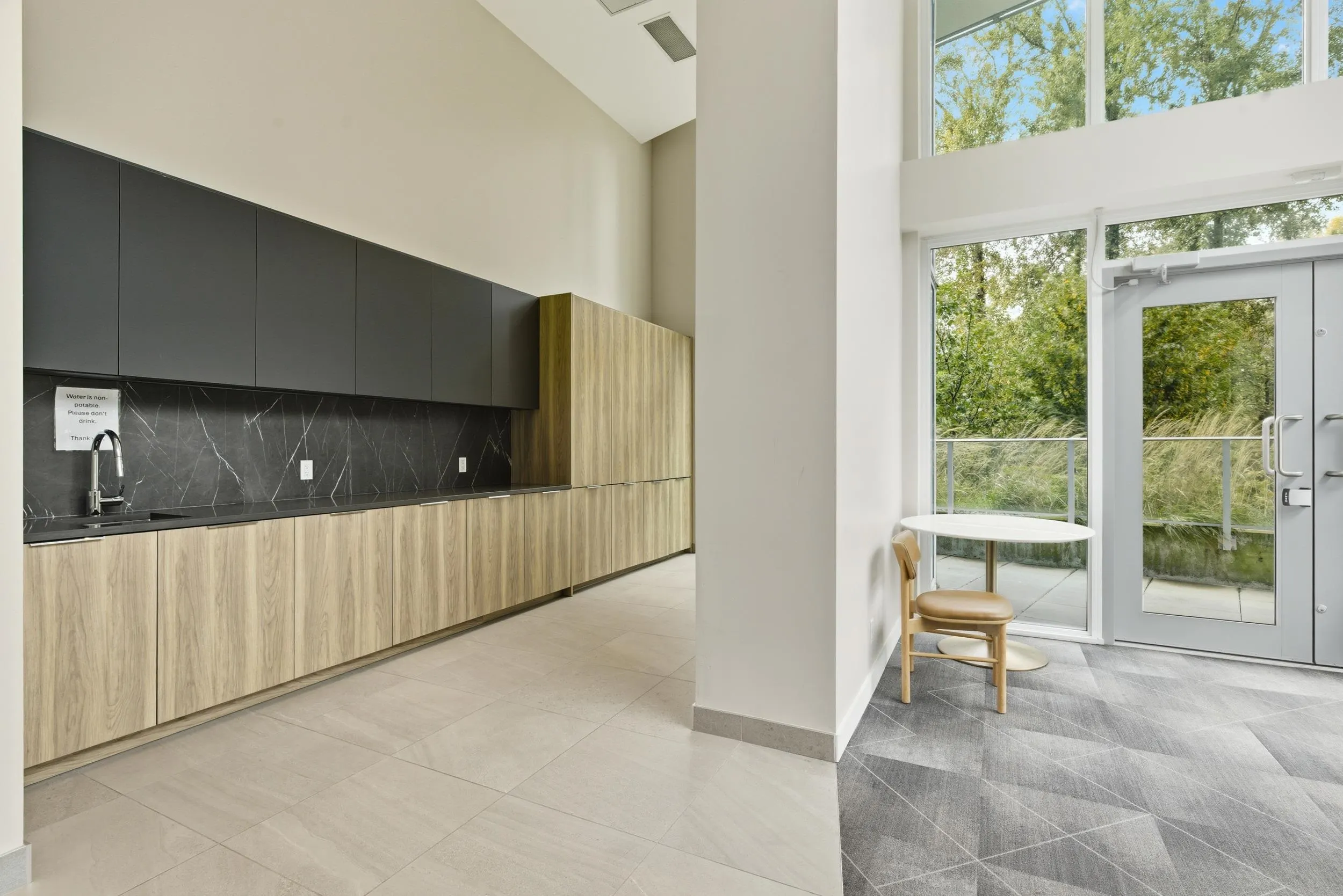 1401 Hunter Street #602