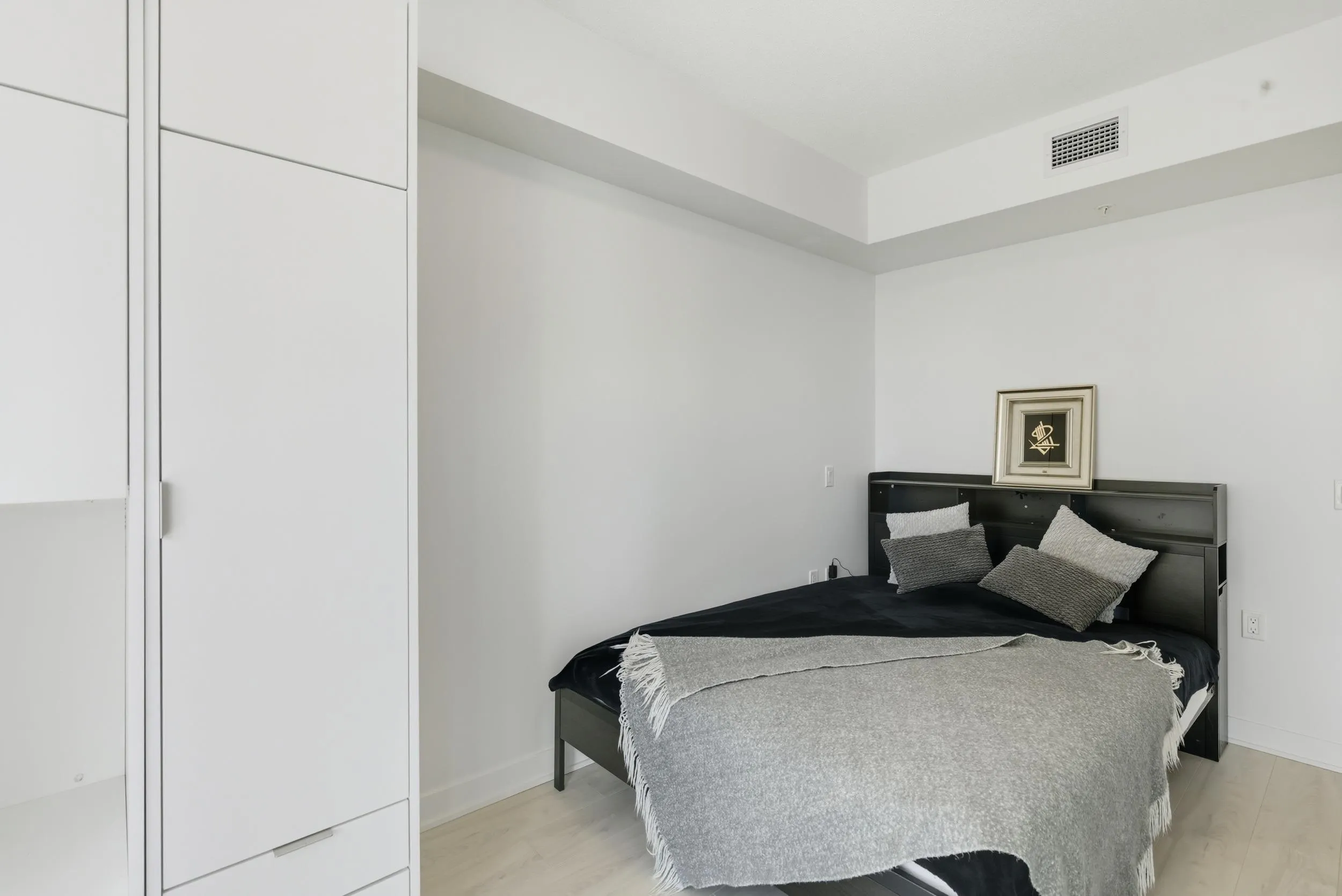 1401 Hunter Street #602
