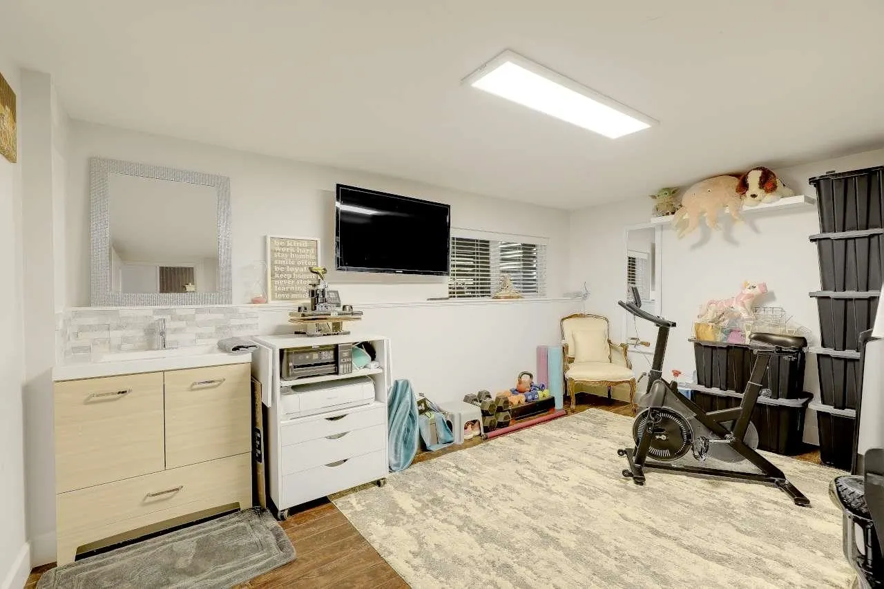 13422 235 Street