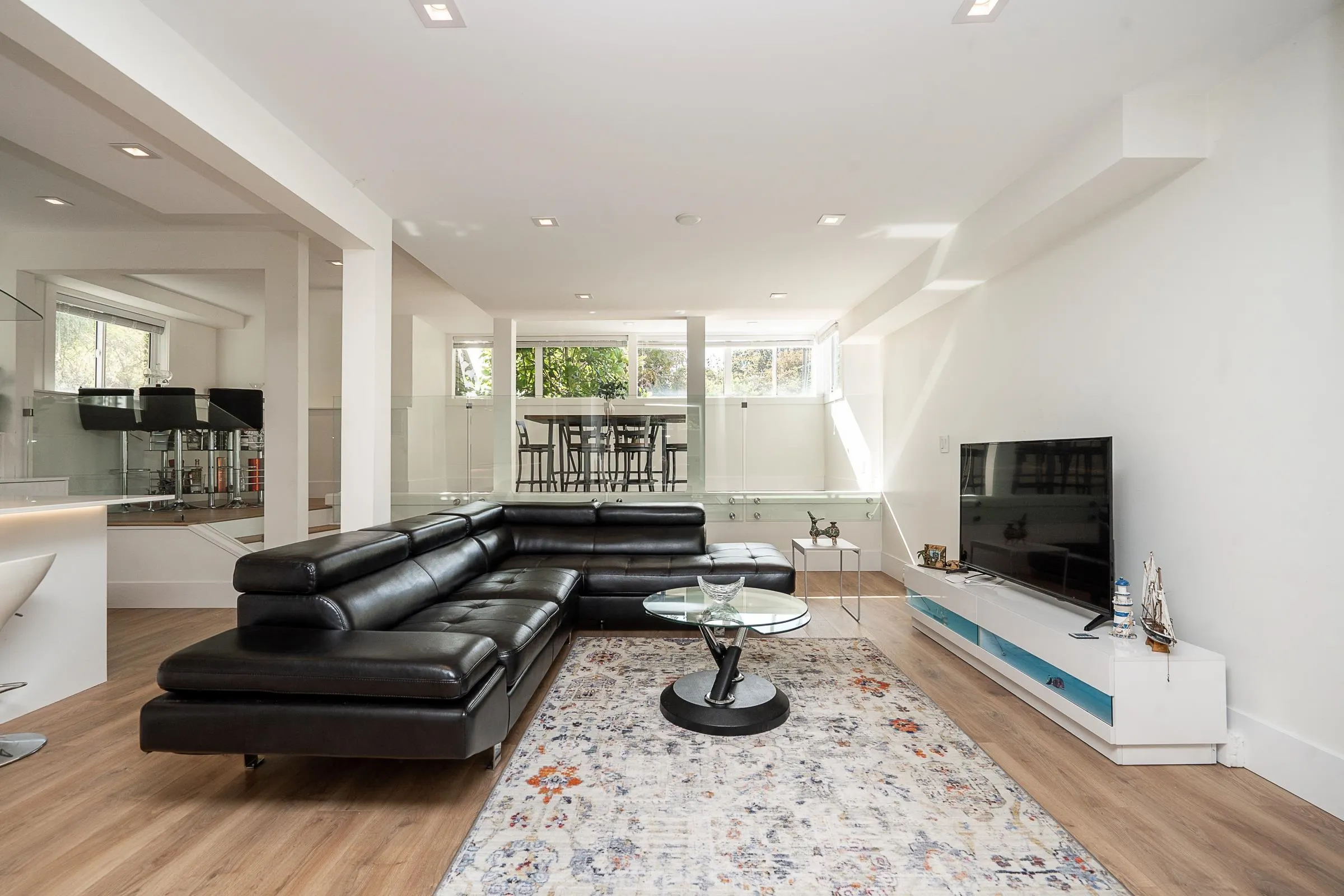 389 Metta Street