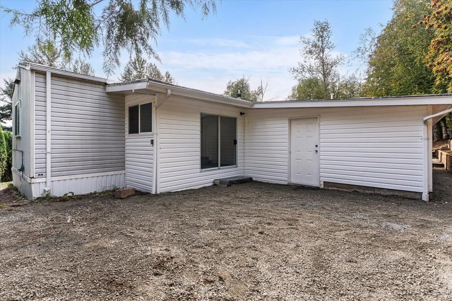 43201 Lougheed Highway #106