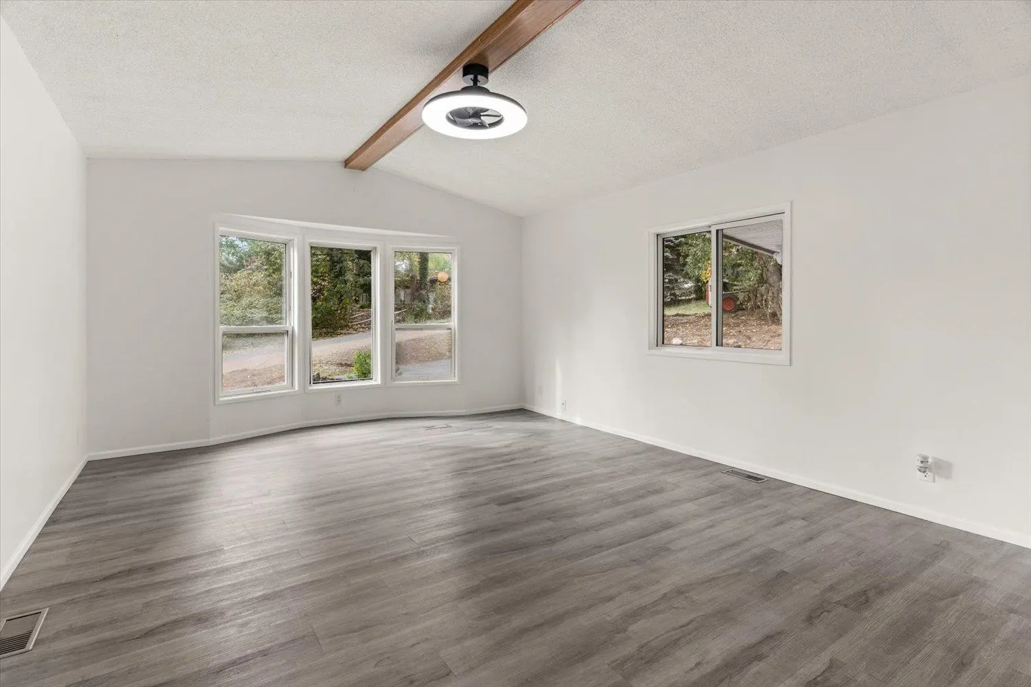 43201 Lougheed Highway #106
