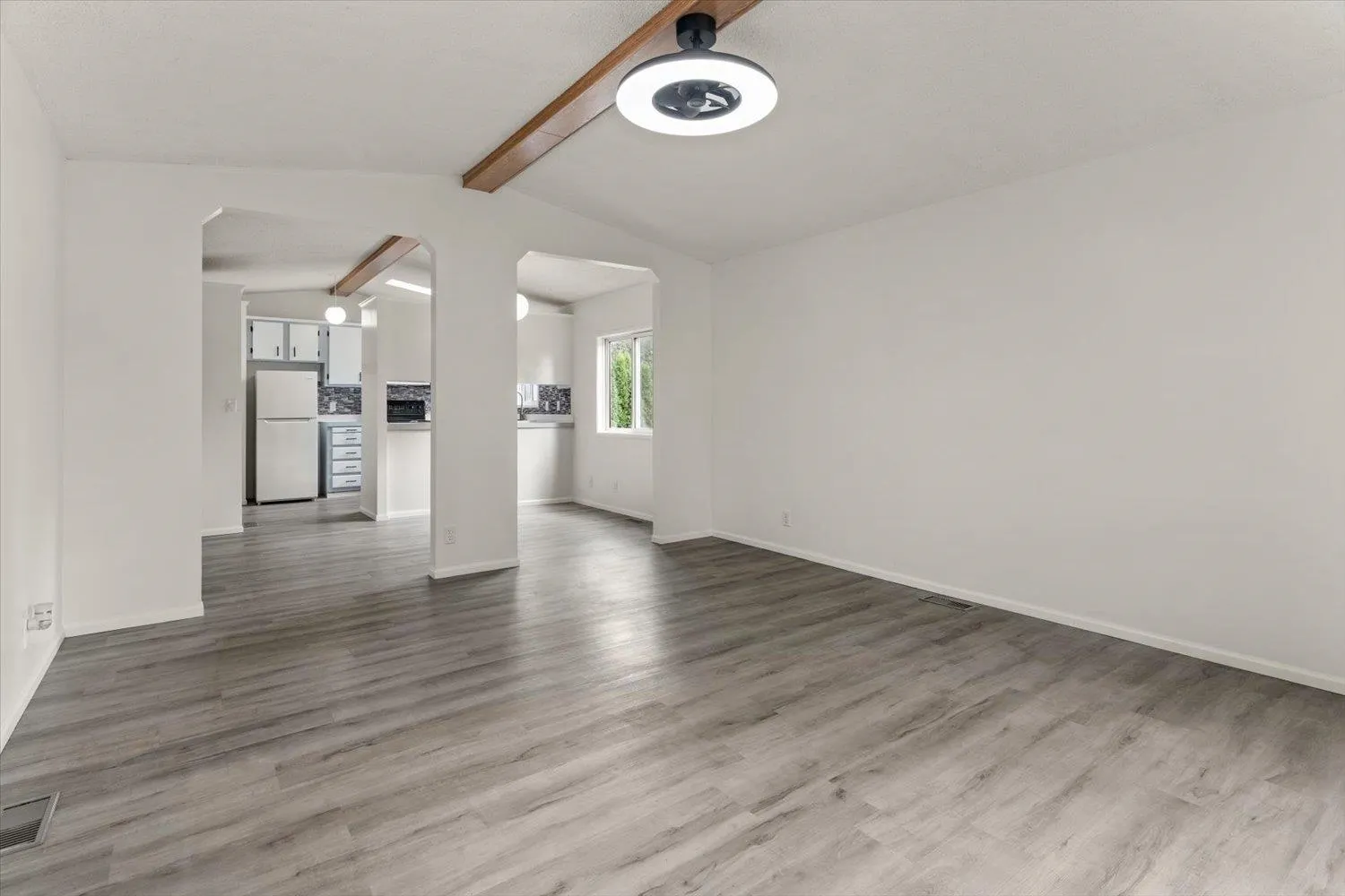 43201 Lougheed Highway #106