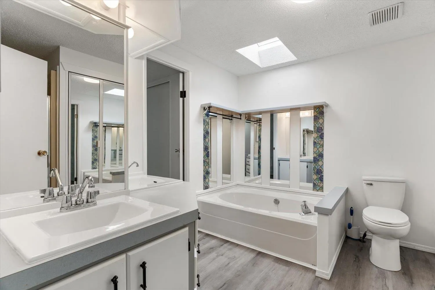 43201 Lougheed Highway #106