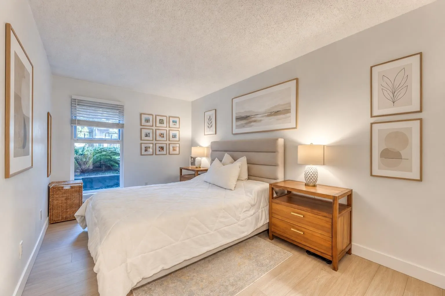 251 W 4th Street #101