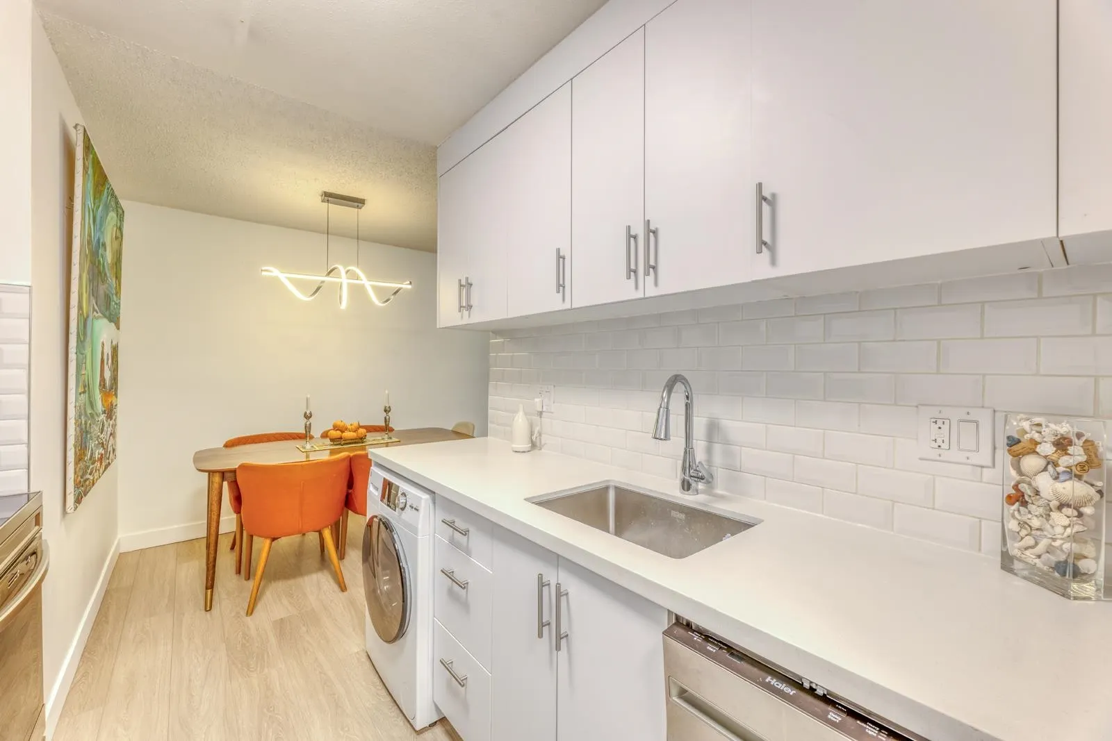 251 W 4th Street #101