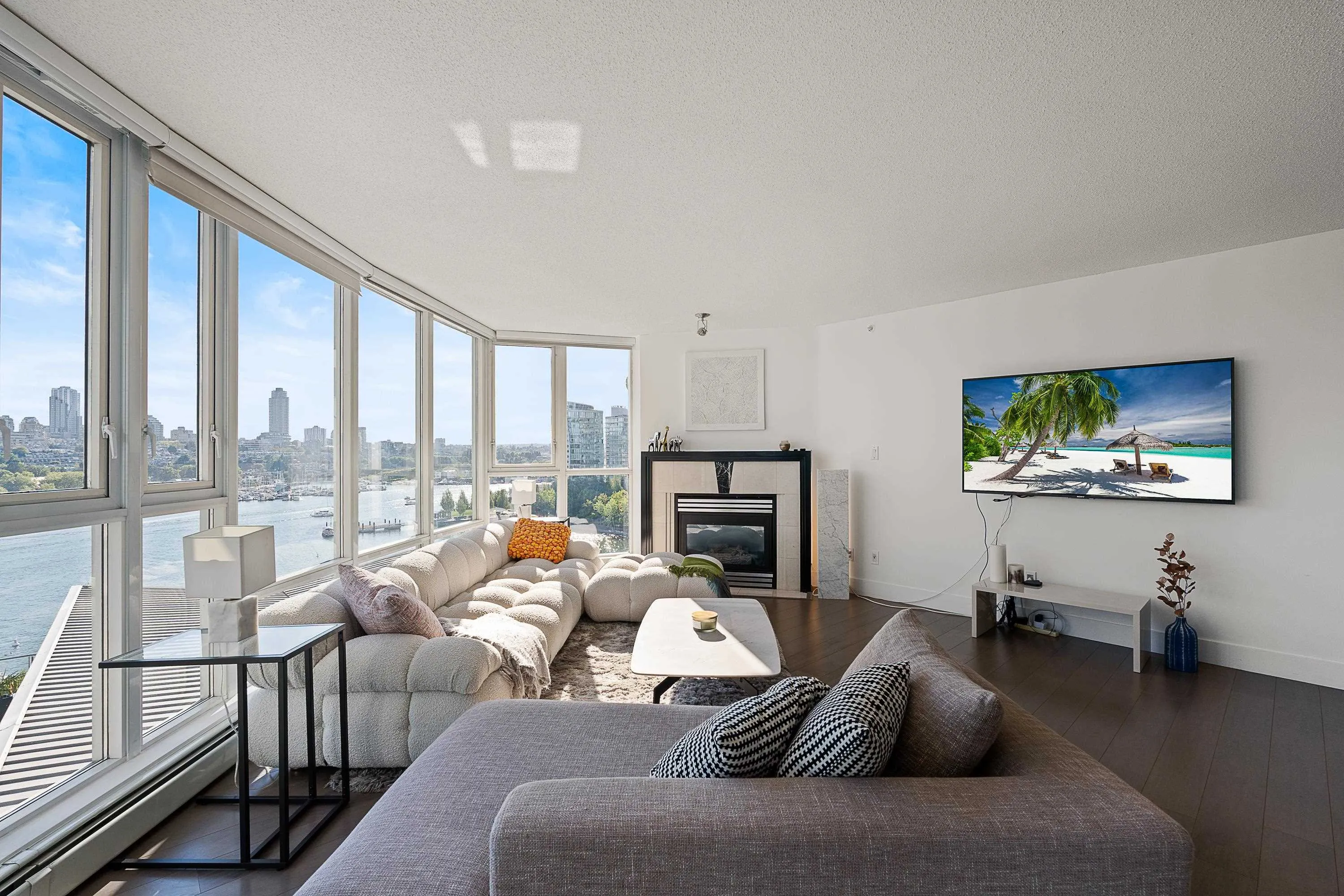 1383 Marinaside Crescent #1202