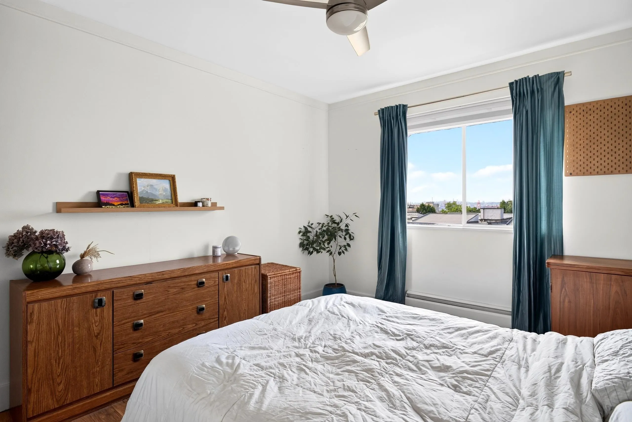 252 W 2nd Street #307