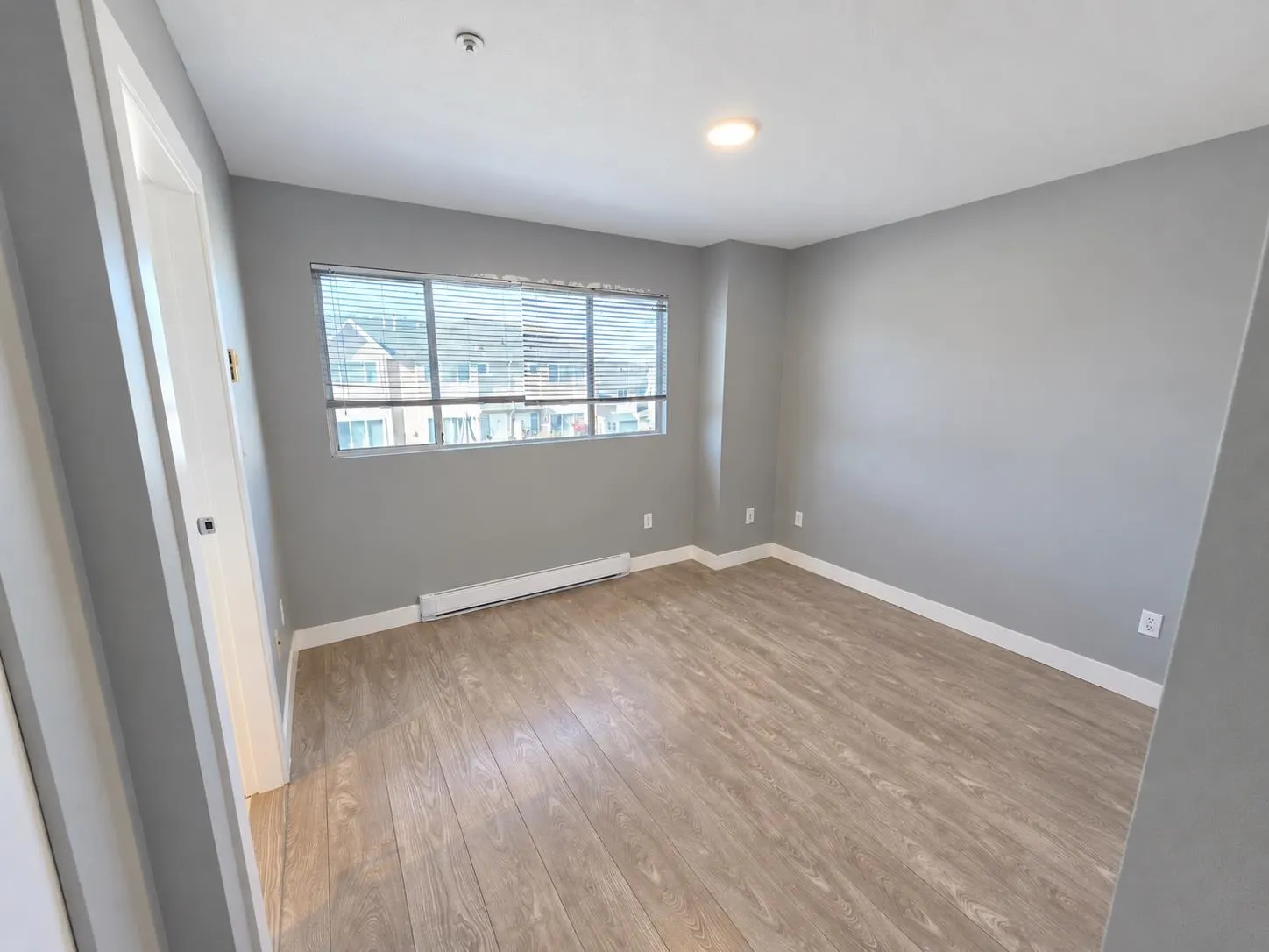 2211 No. 4 Road #204