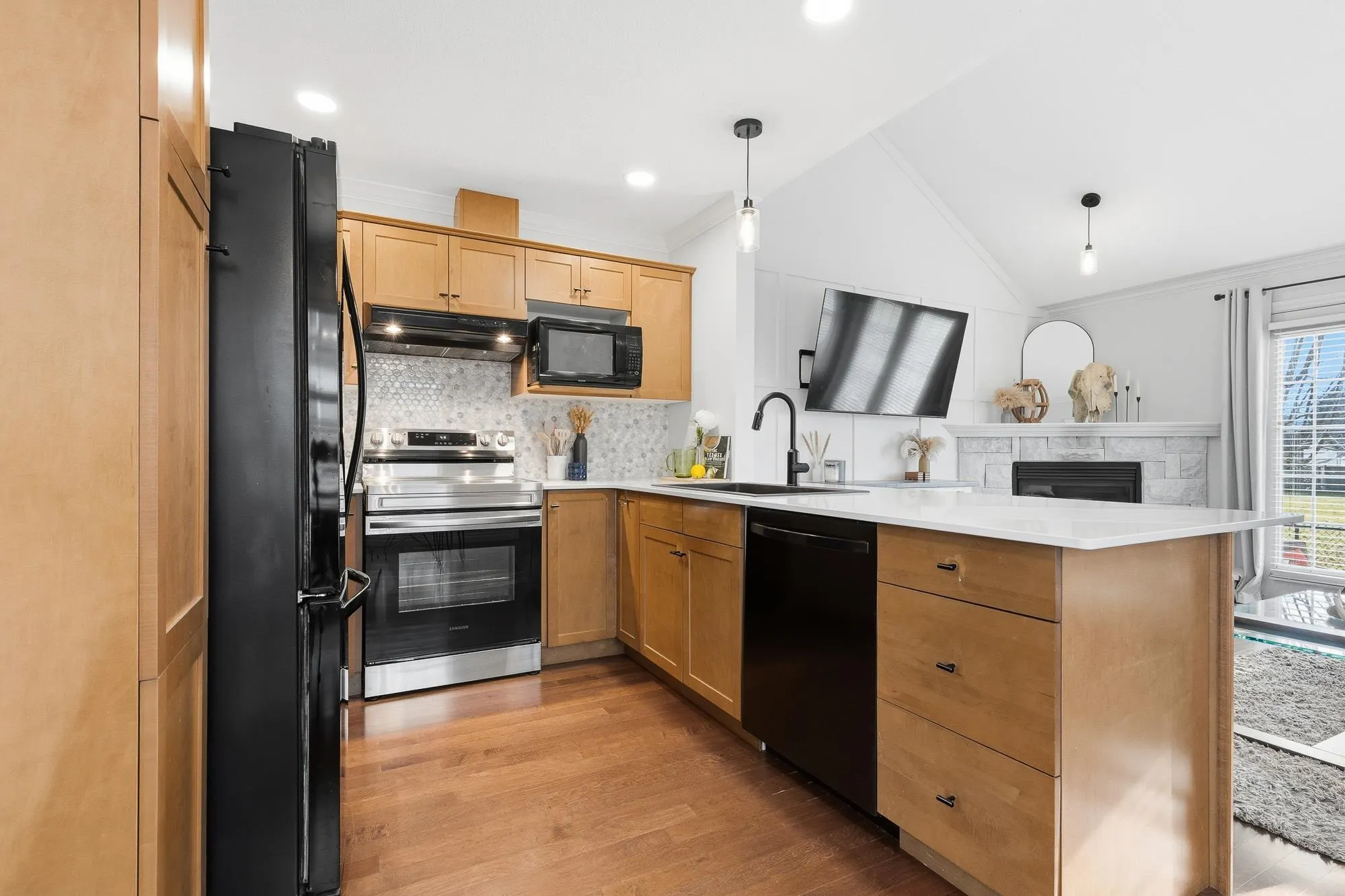 46150 Riverside Drive #4