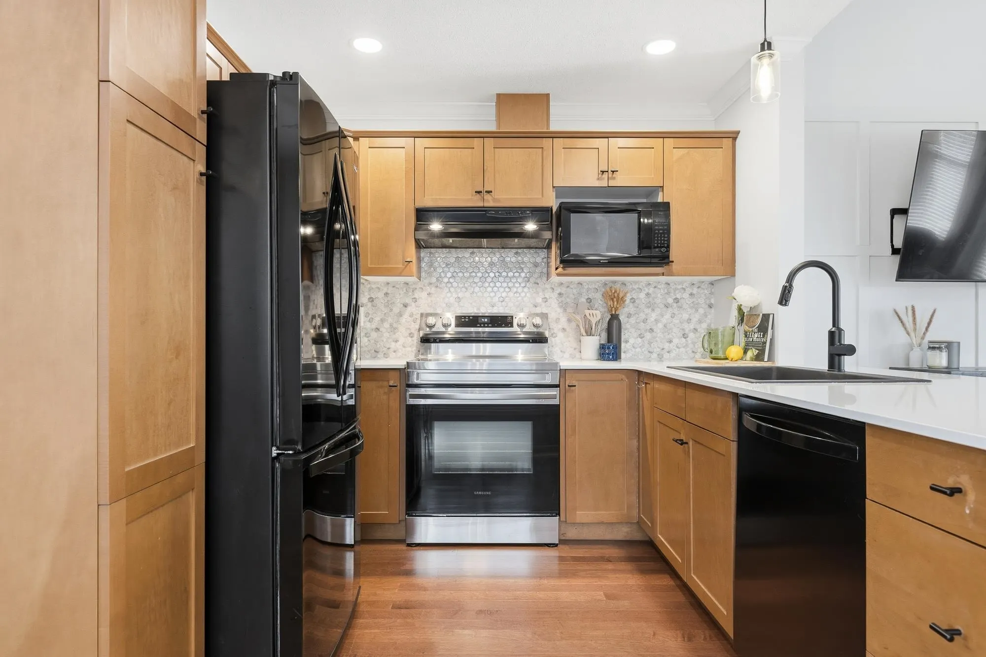 46150 Riverside Drive #4