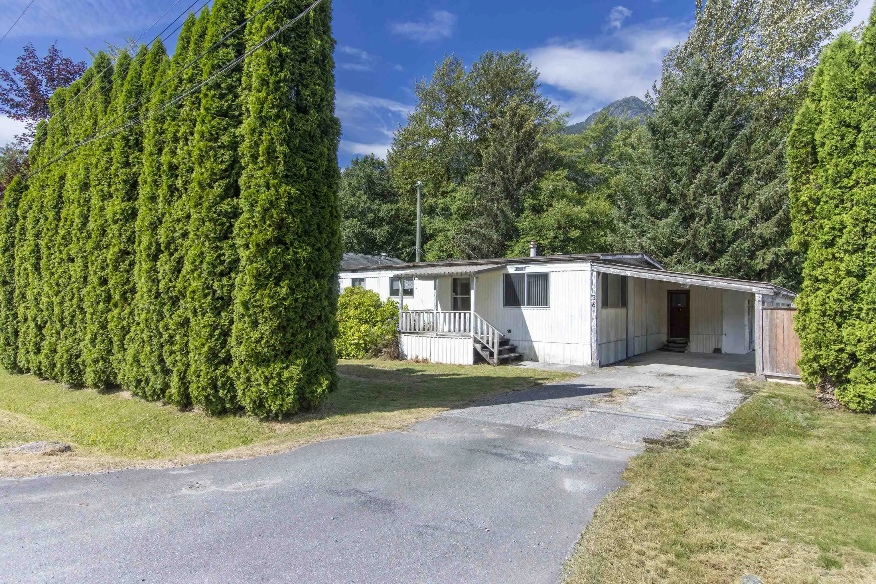 36 Bracken Parkway