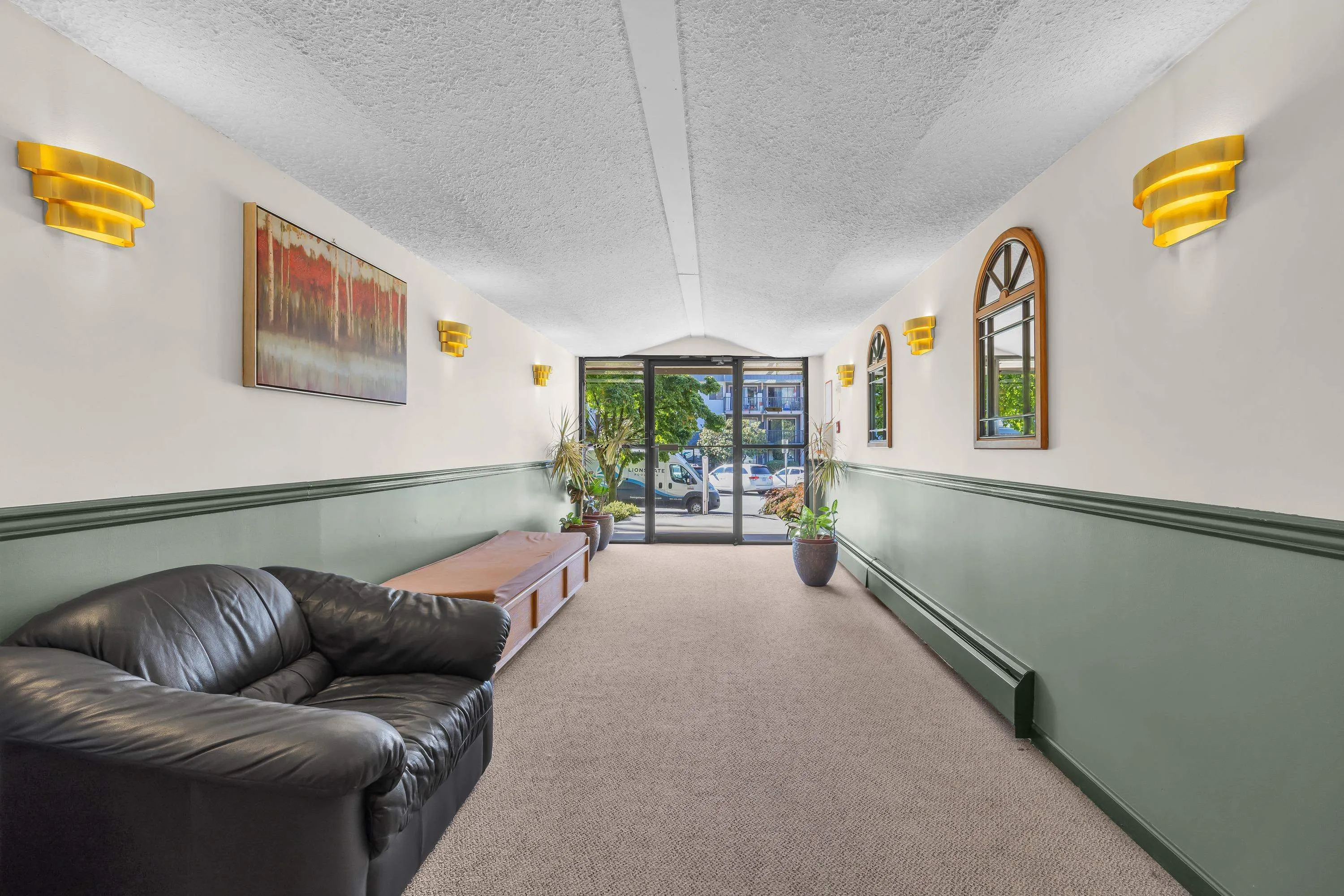 252 W 2nd Street #205
