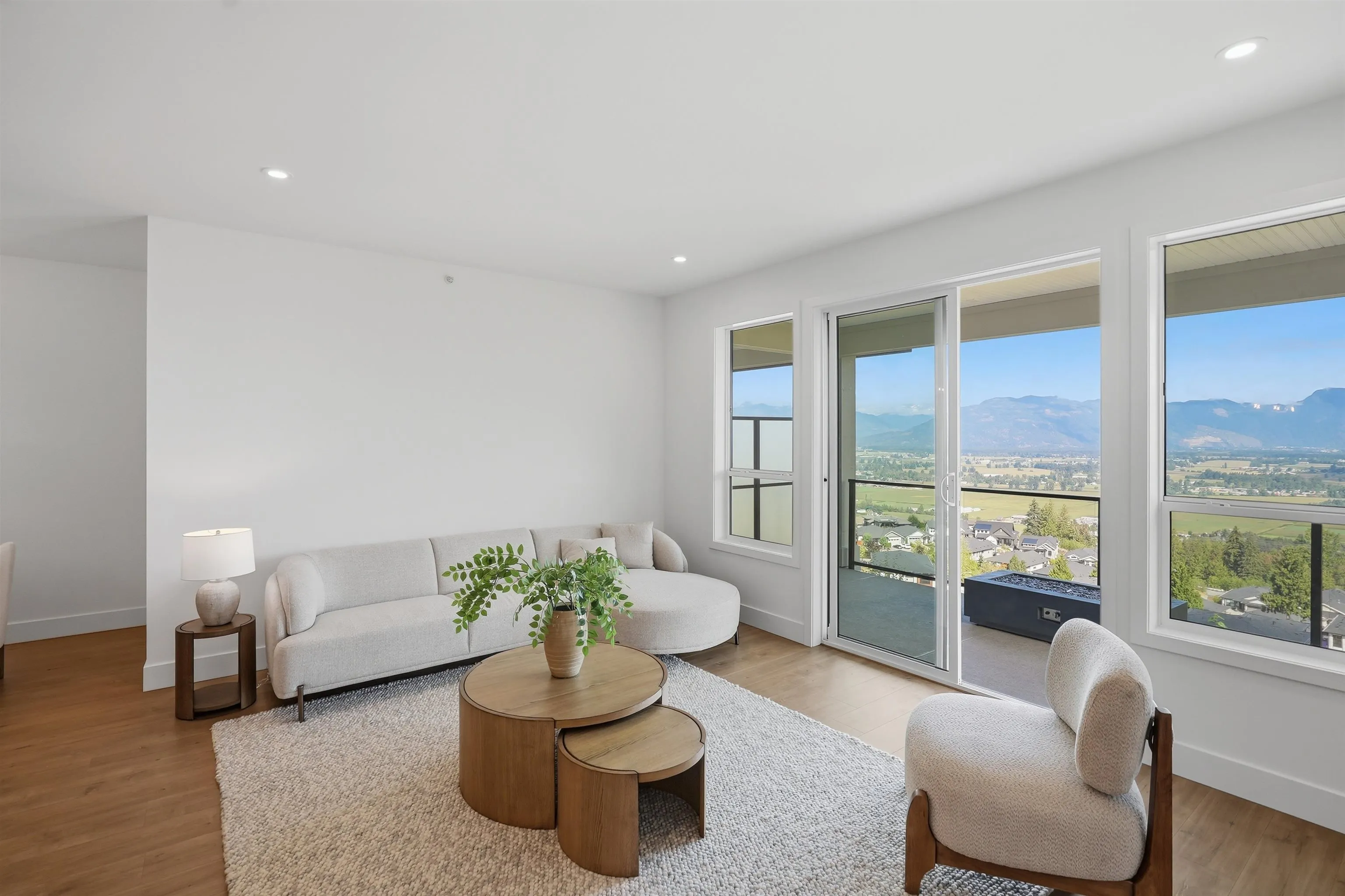 51045 Boulder Drive