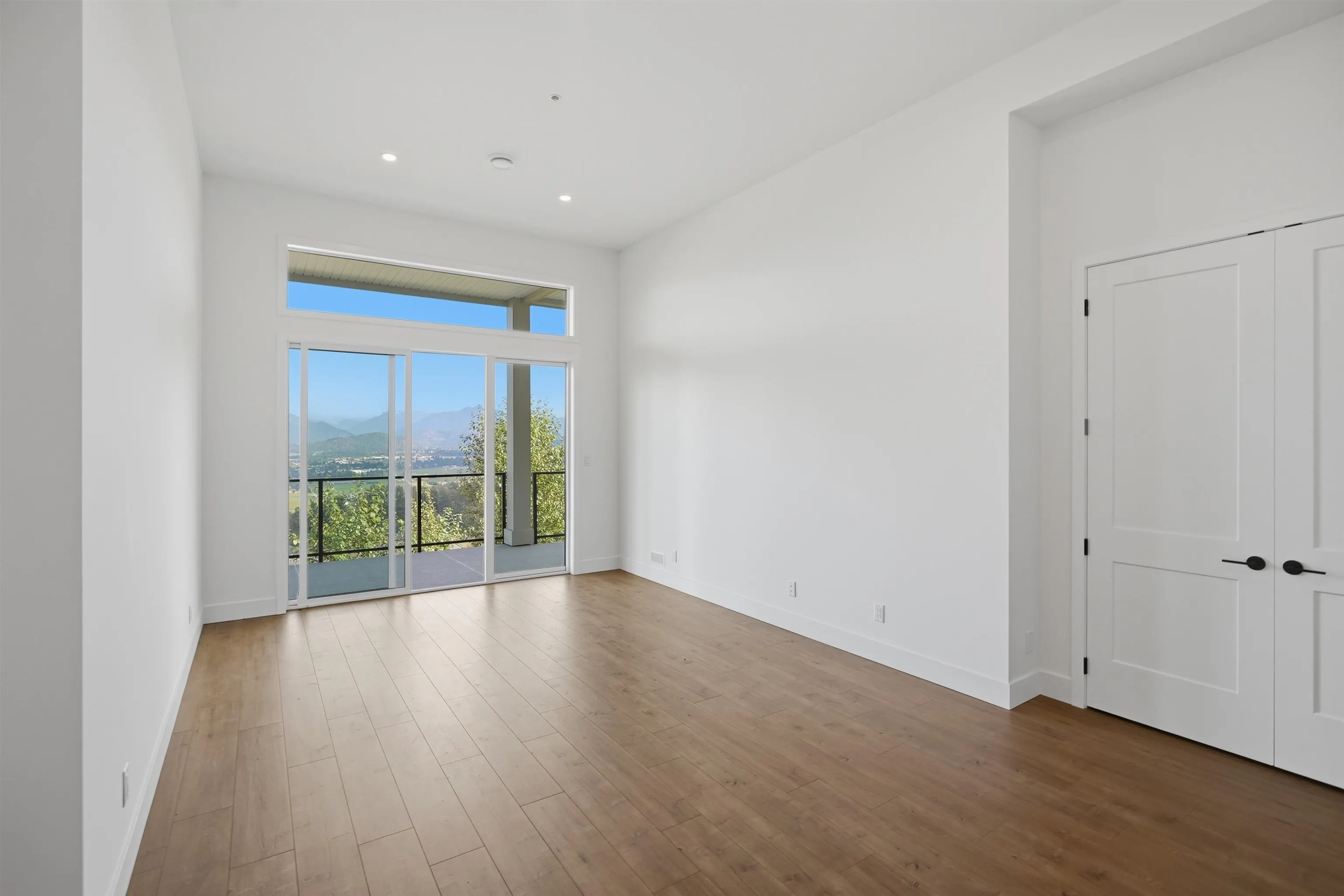 51045 Boulder Drive