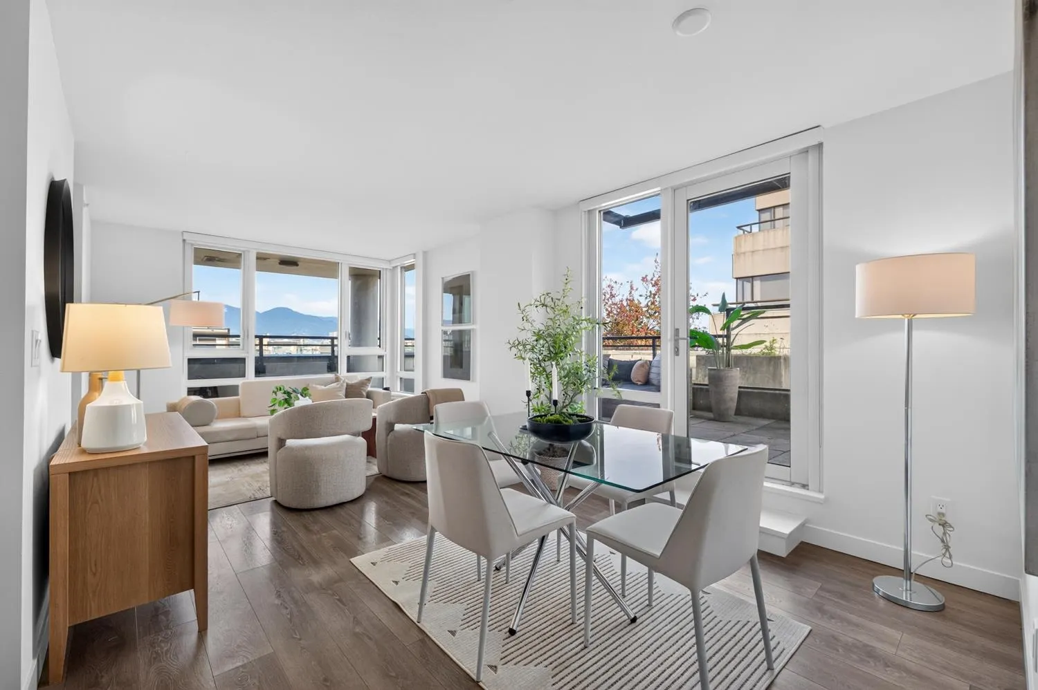 238 W Broadway #509