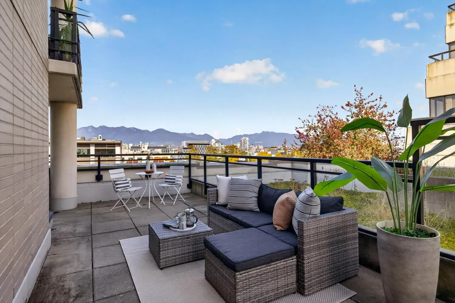 238 W Broadway #509
