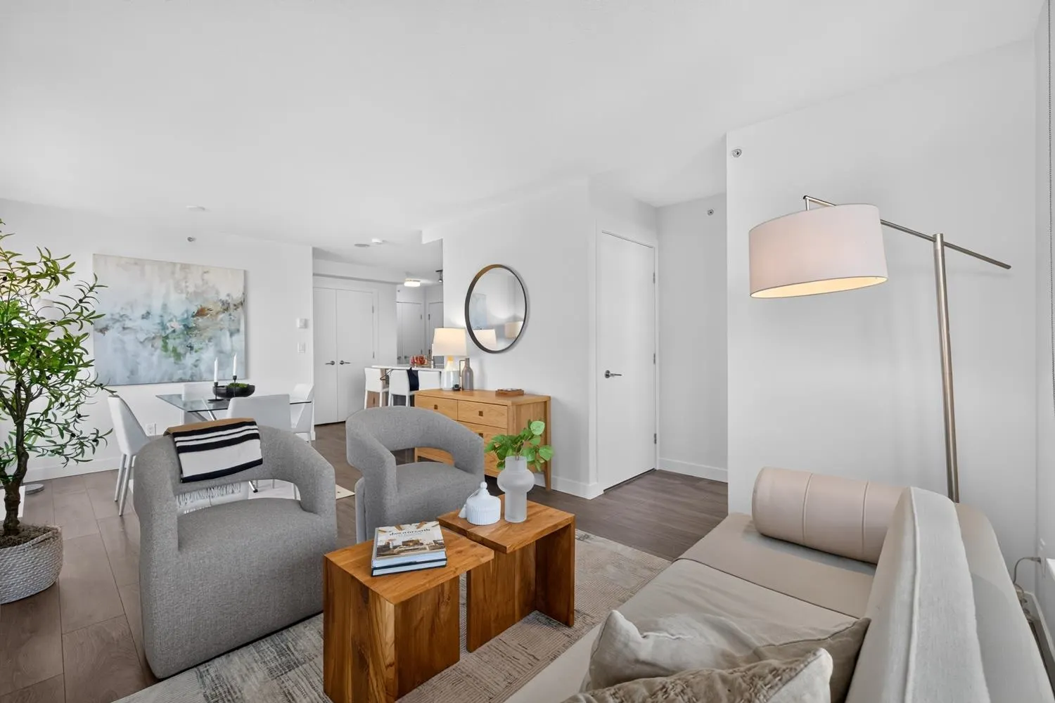 238 W Broadway #509