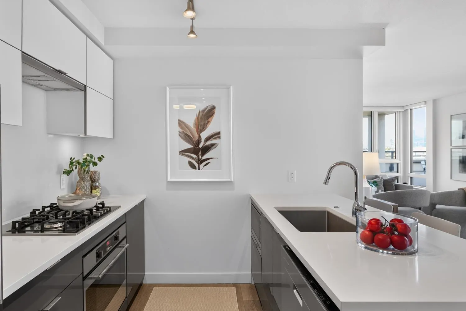238 W Broadway #509