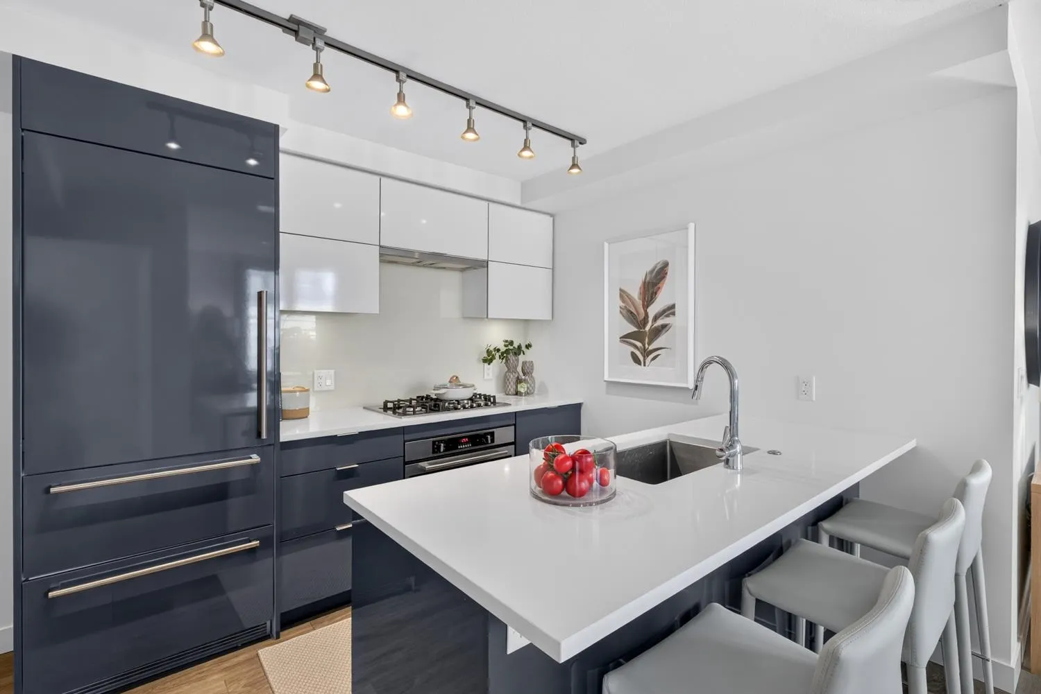 238 W Broadway #509