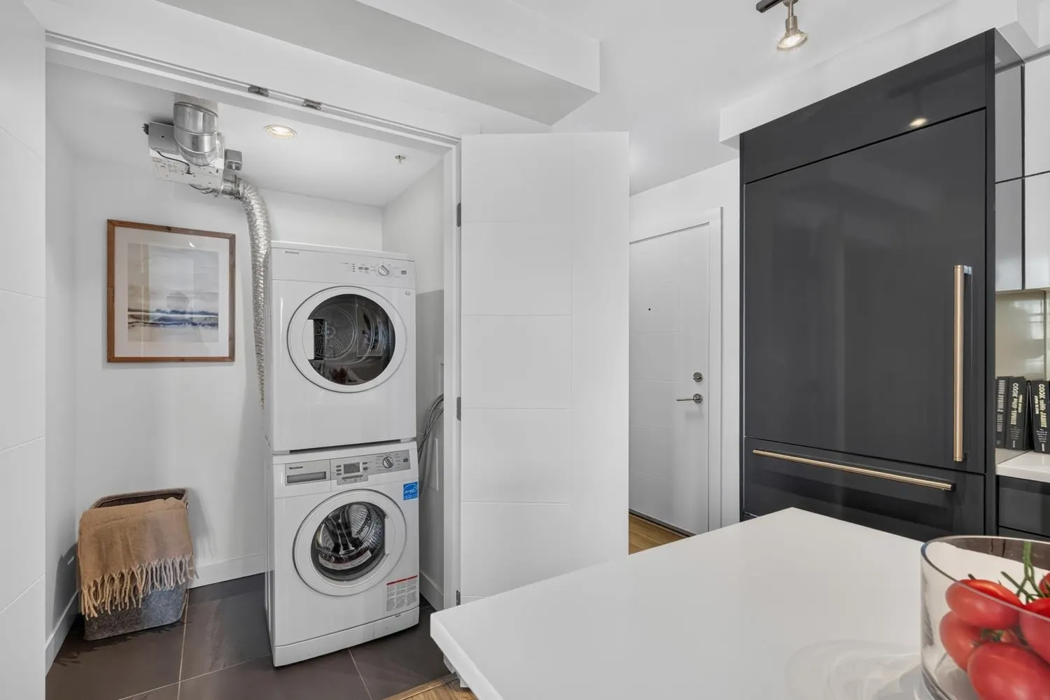 238 W Broadway #509