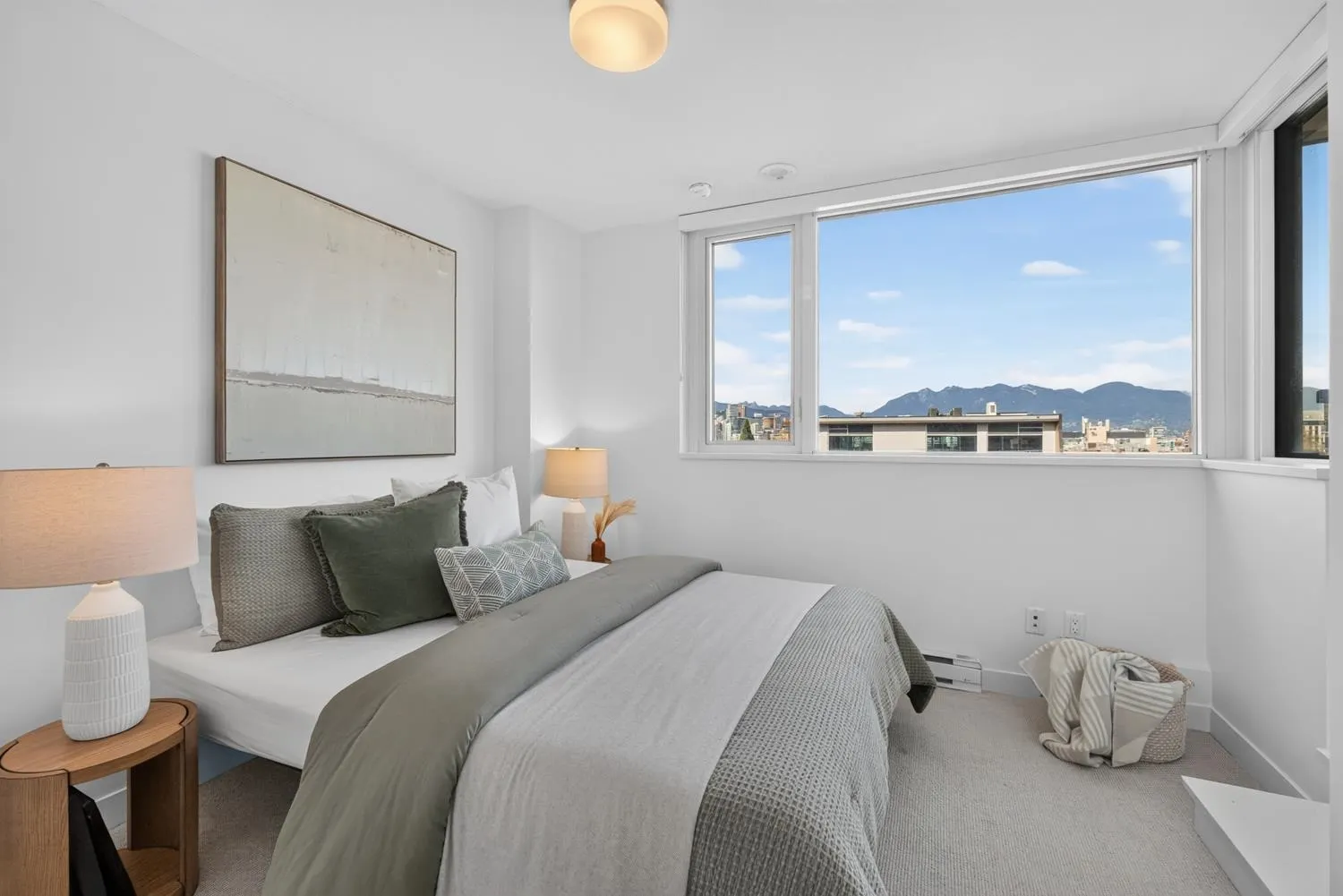 238 W Broadway #509