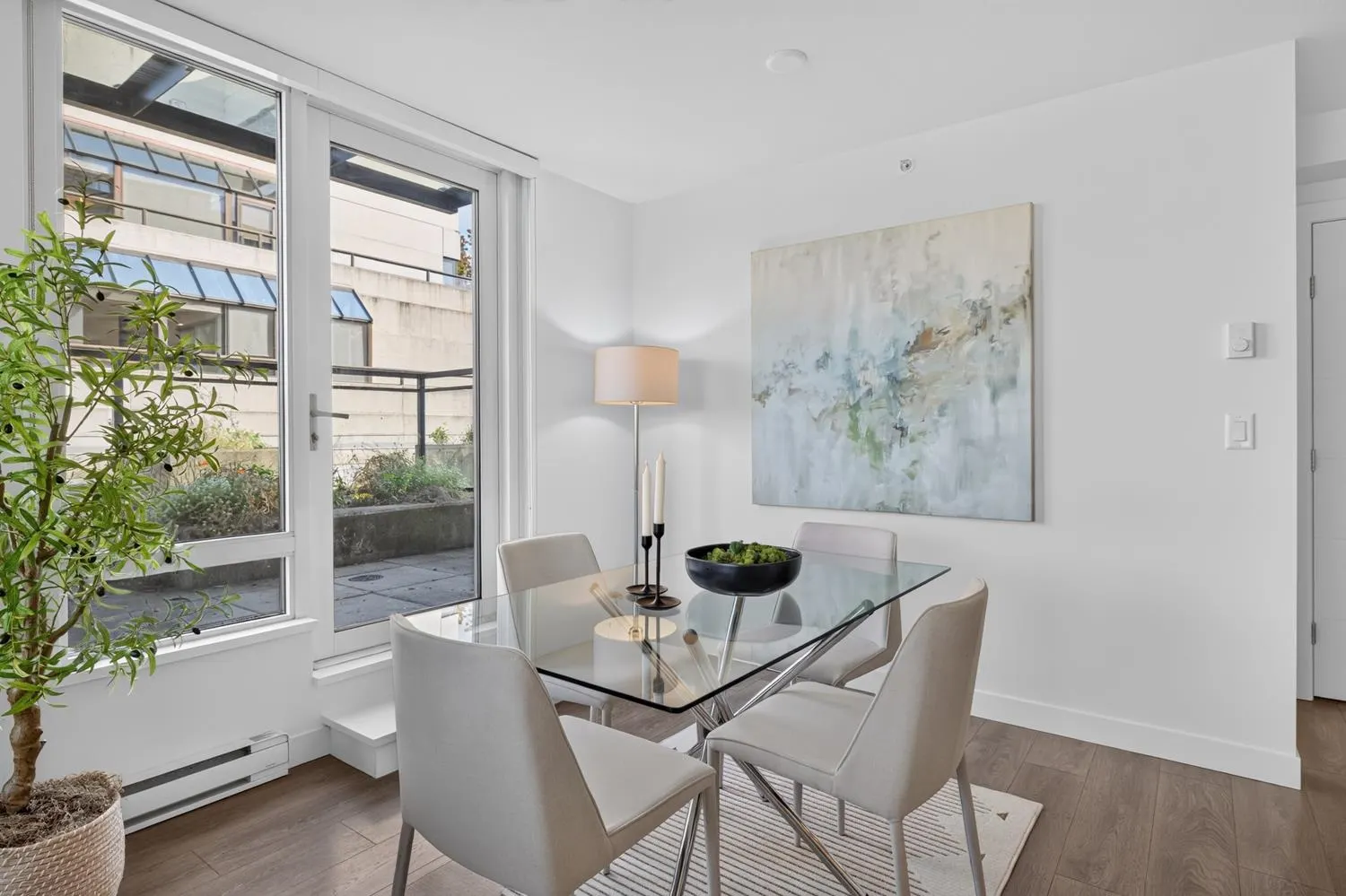 238 W Broadway #509