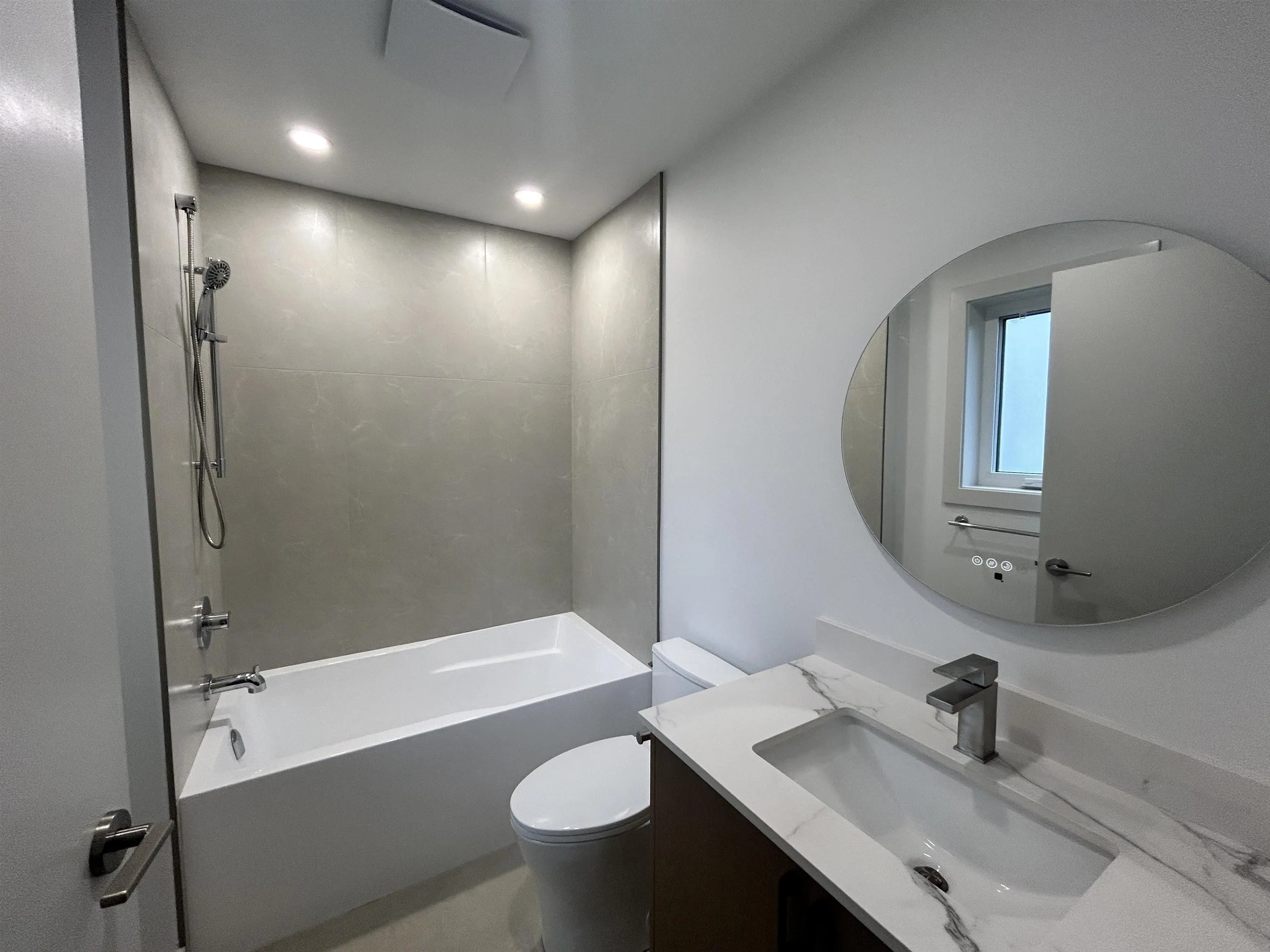 4472 W 15th Avenue #3