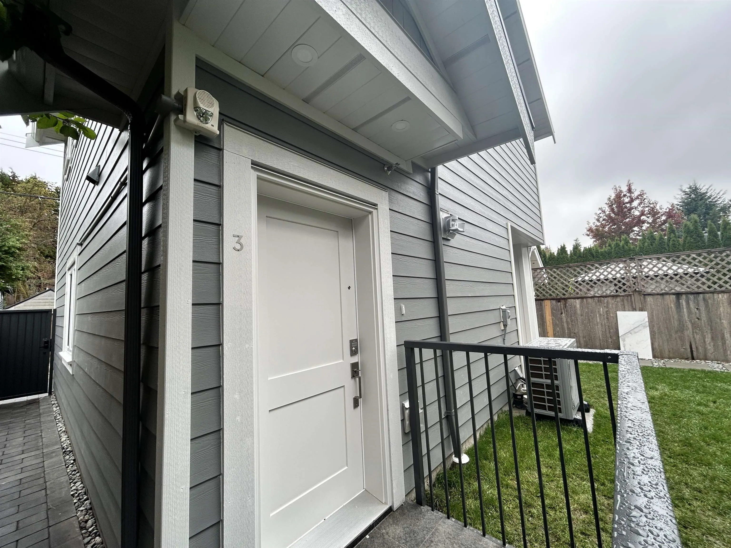 4472 W 15th Avenue #3